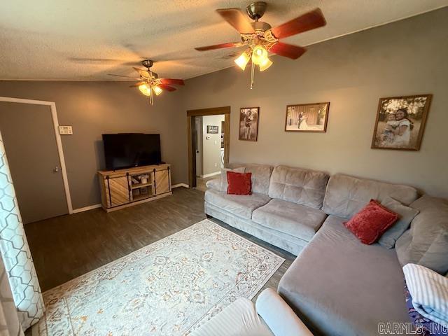 21918 Mountain Maple Circle Property Photo 7