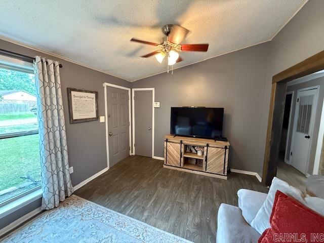 21918 Mountain Maple Circle Property Photo 9
