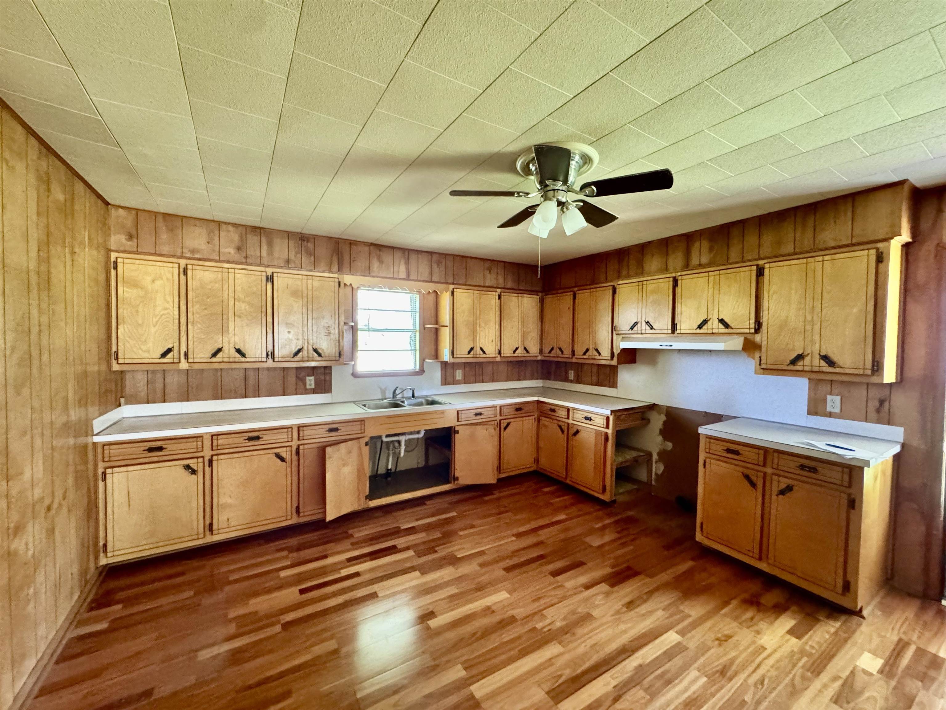 1 Moss Street Property Photo 3