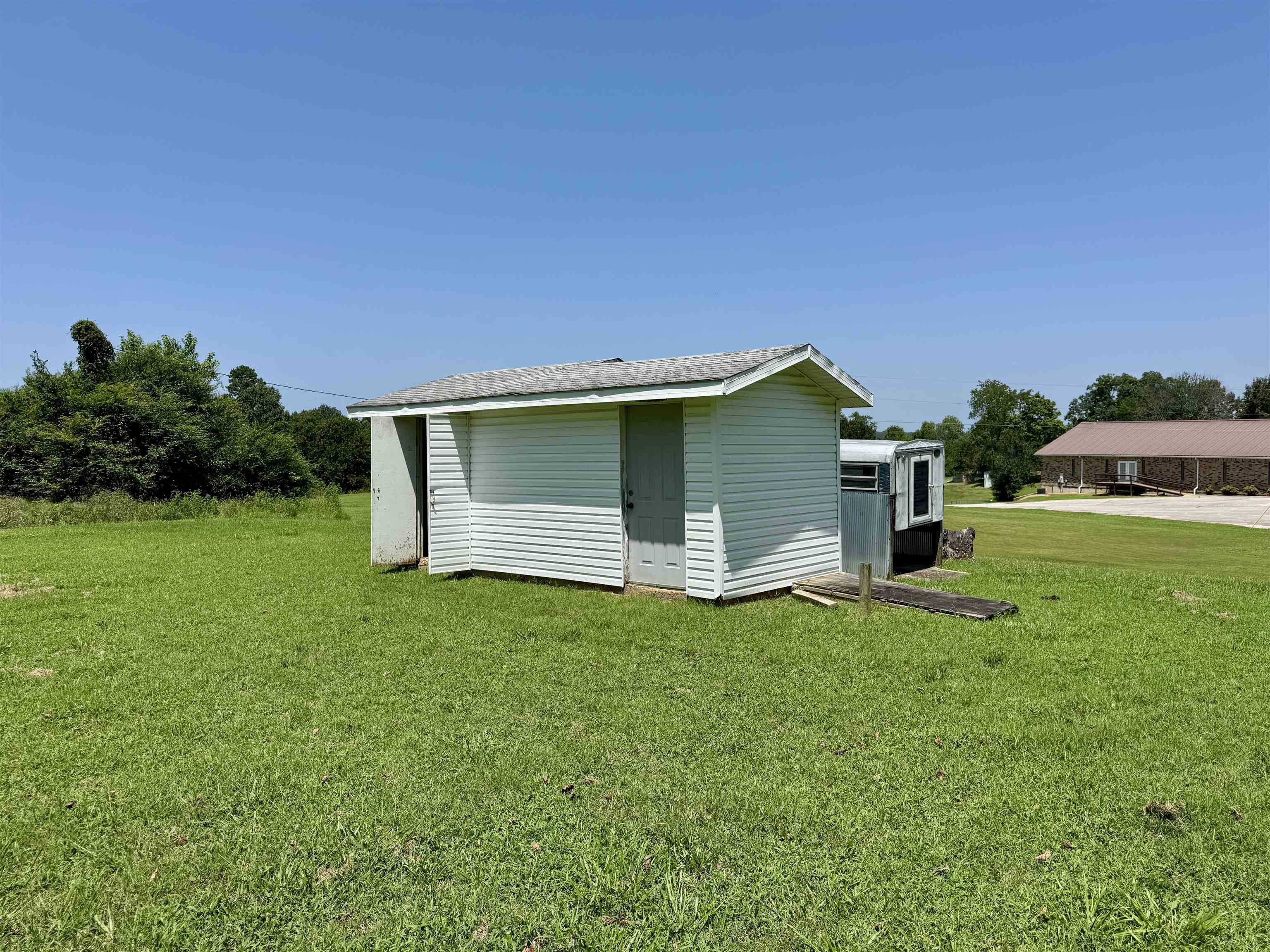 1 Moss Street Property Photo 8