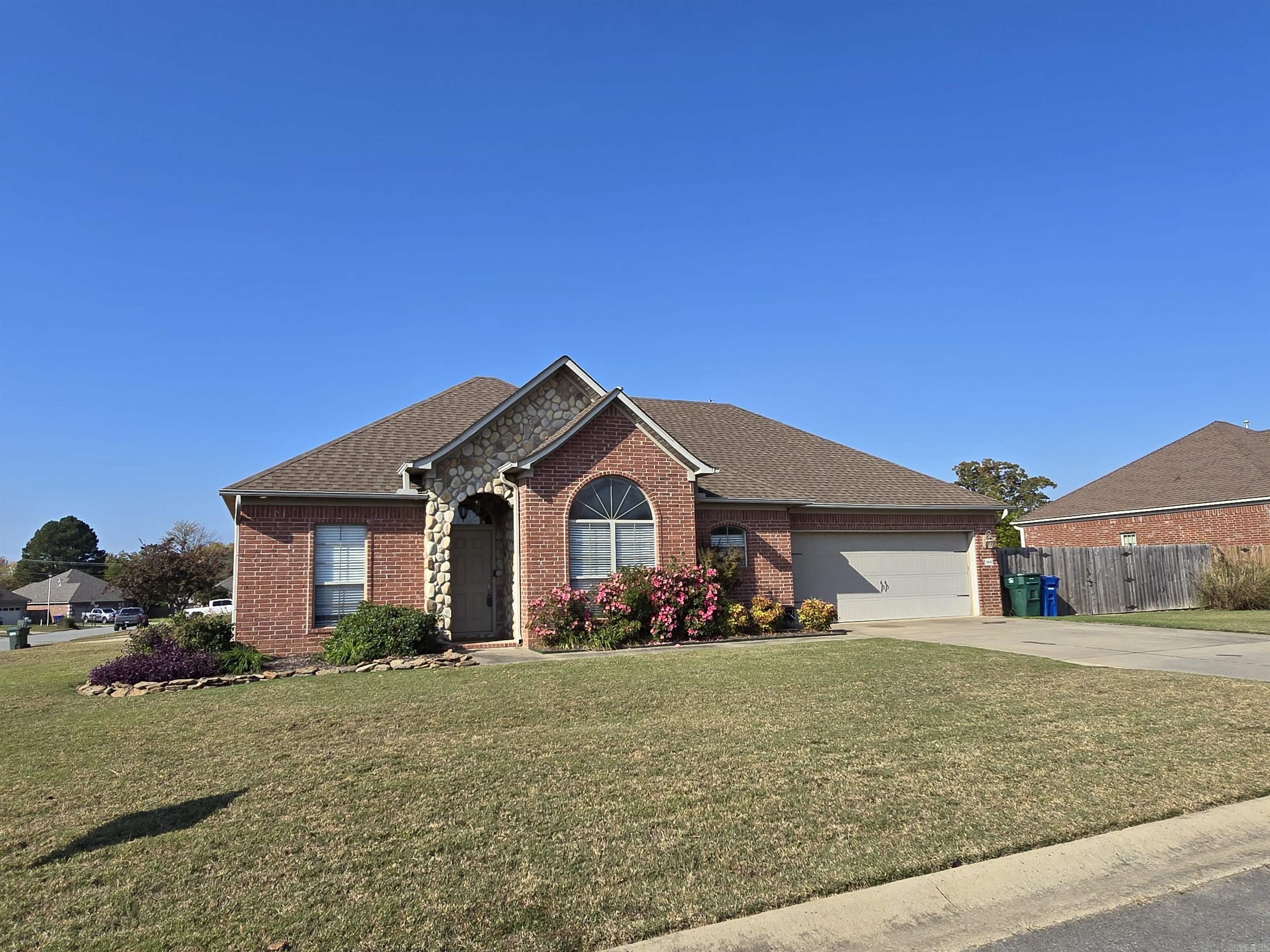 2800 Wineberry Road Property Photo 1