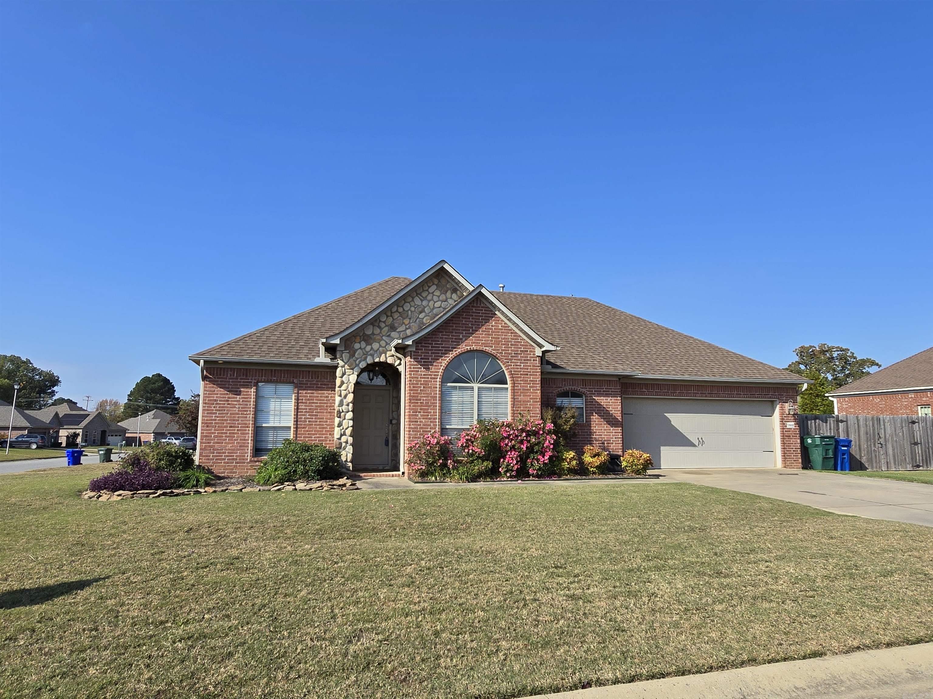 2800 Wineberry Road Property Photo 2