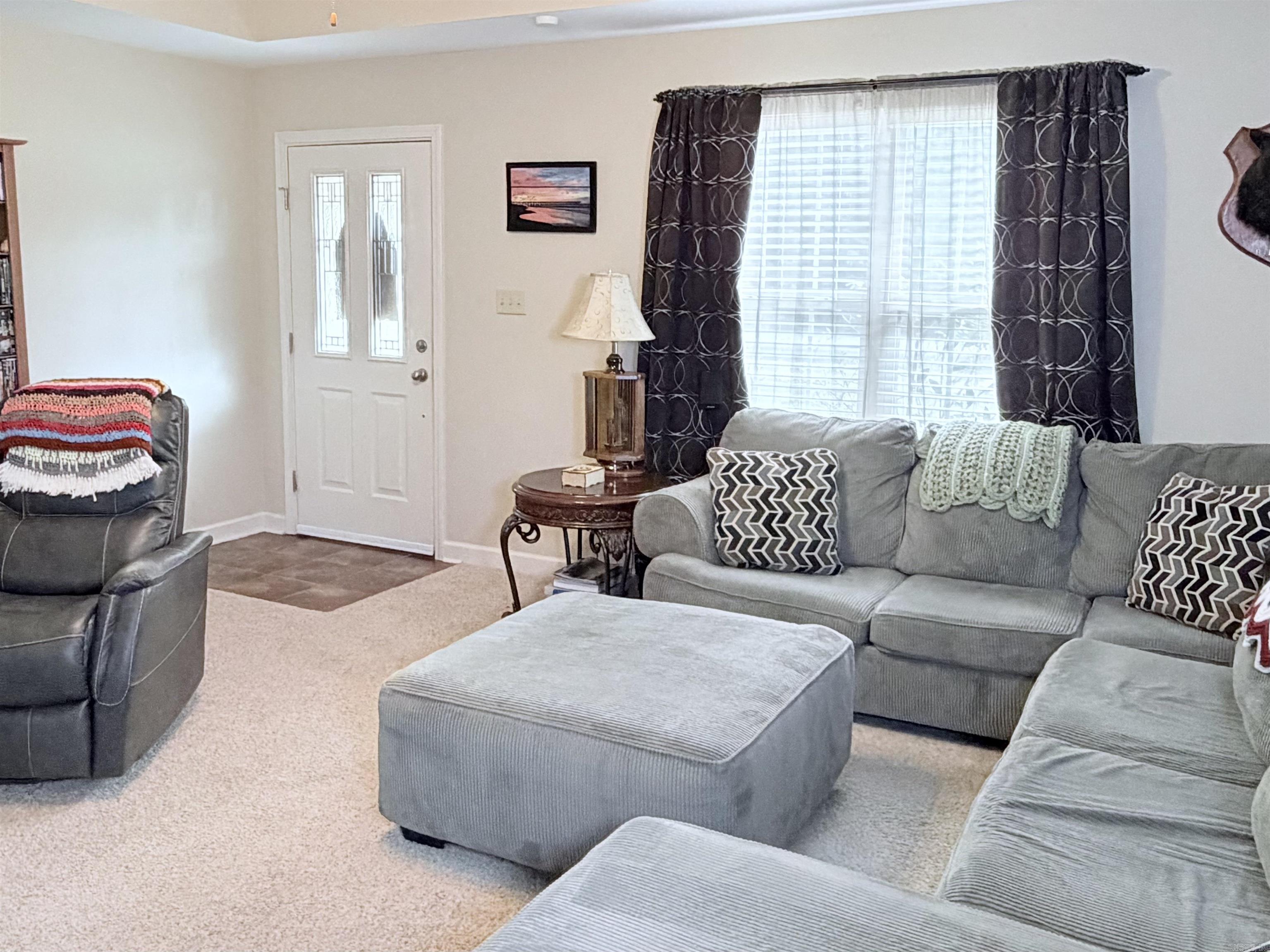 16 Oak Cliff Cove Property Photo 7