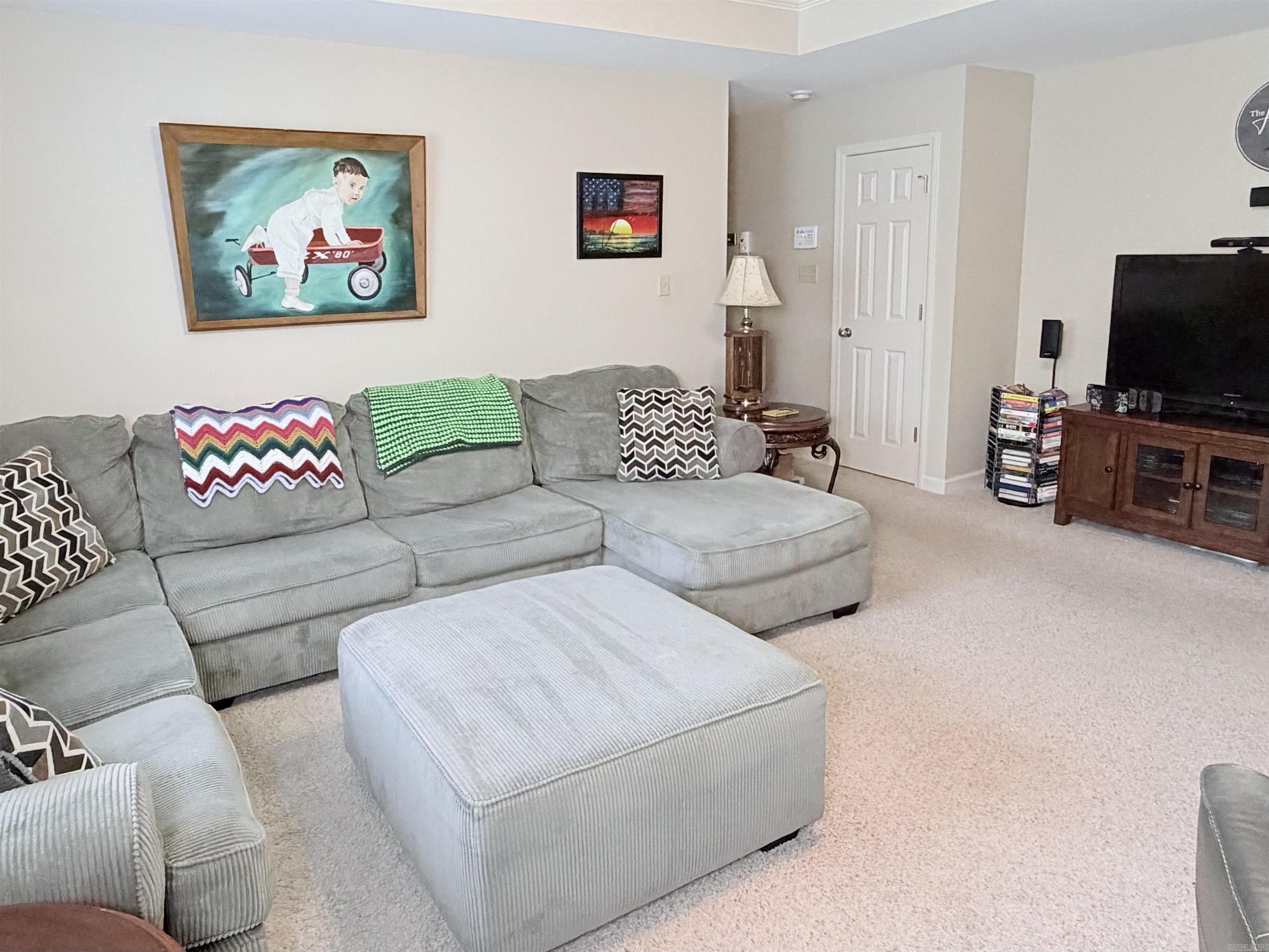 16 Oak Cliff Cove Property Photo 9