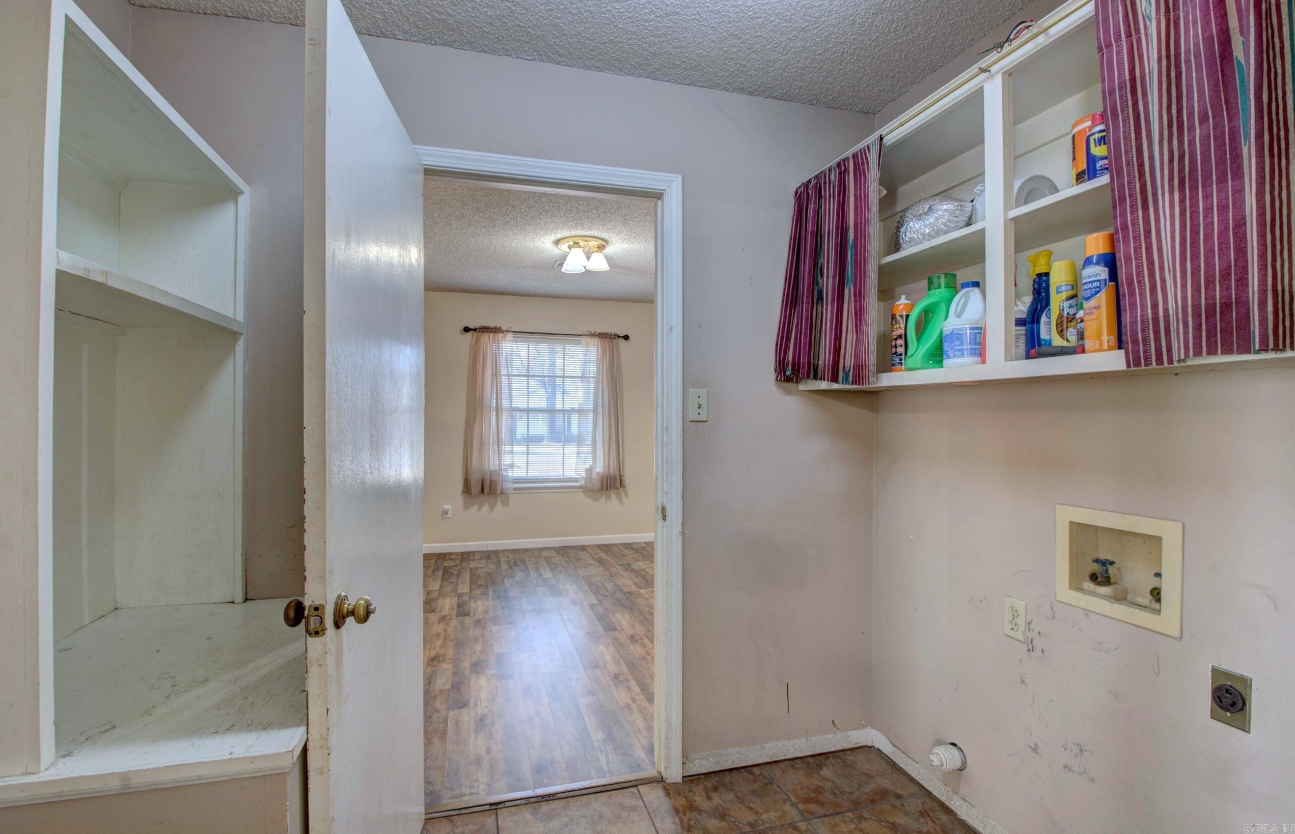 6009 S Cedar Street Property Photo 23