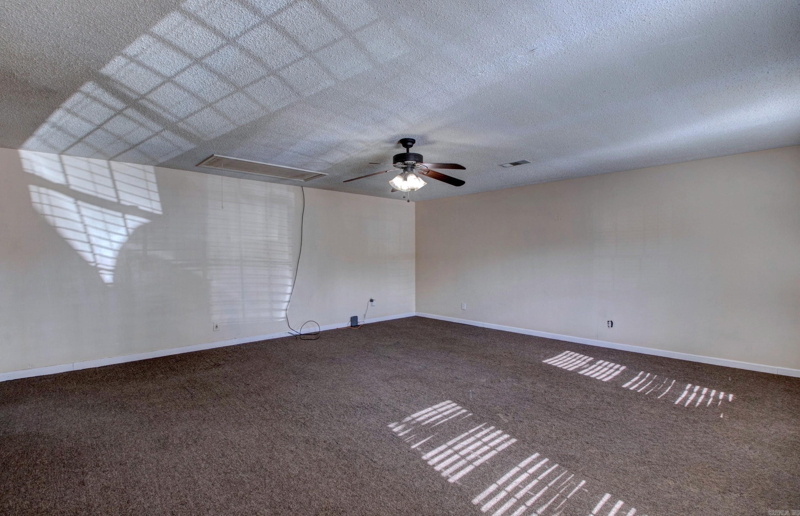 6009 S Cedar Street Property Photo 28