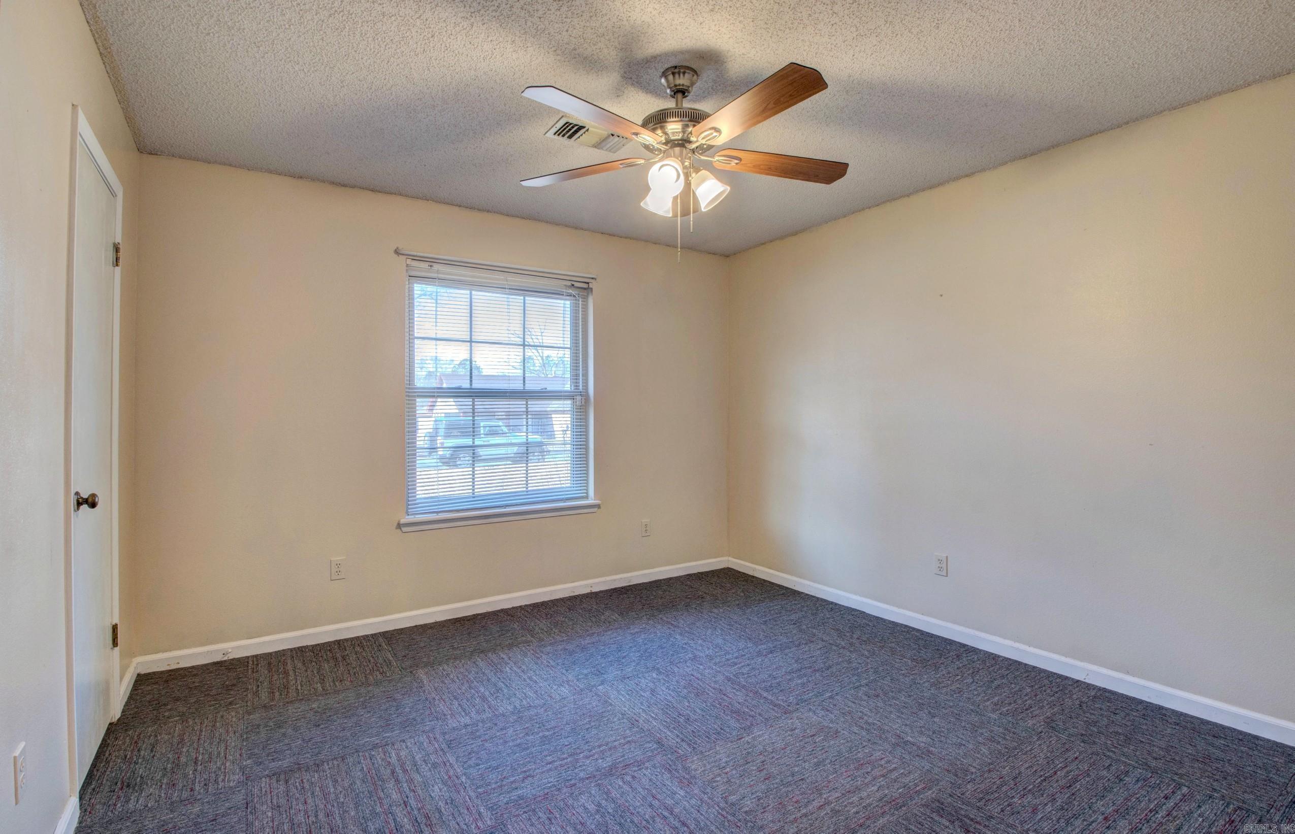 6009 S Cedar Street Property Photo 29