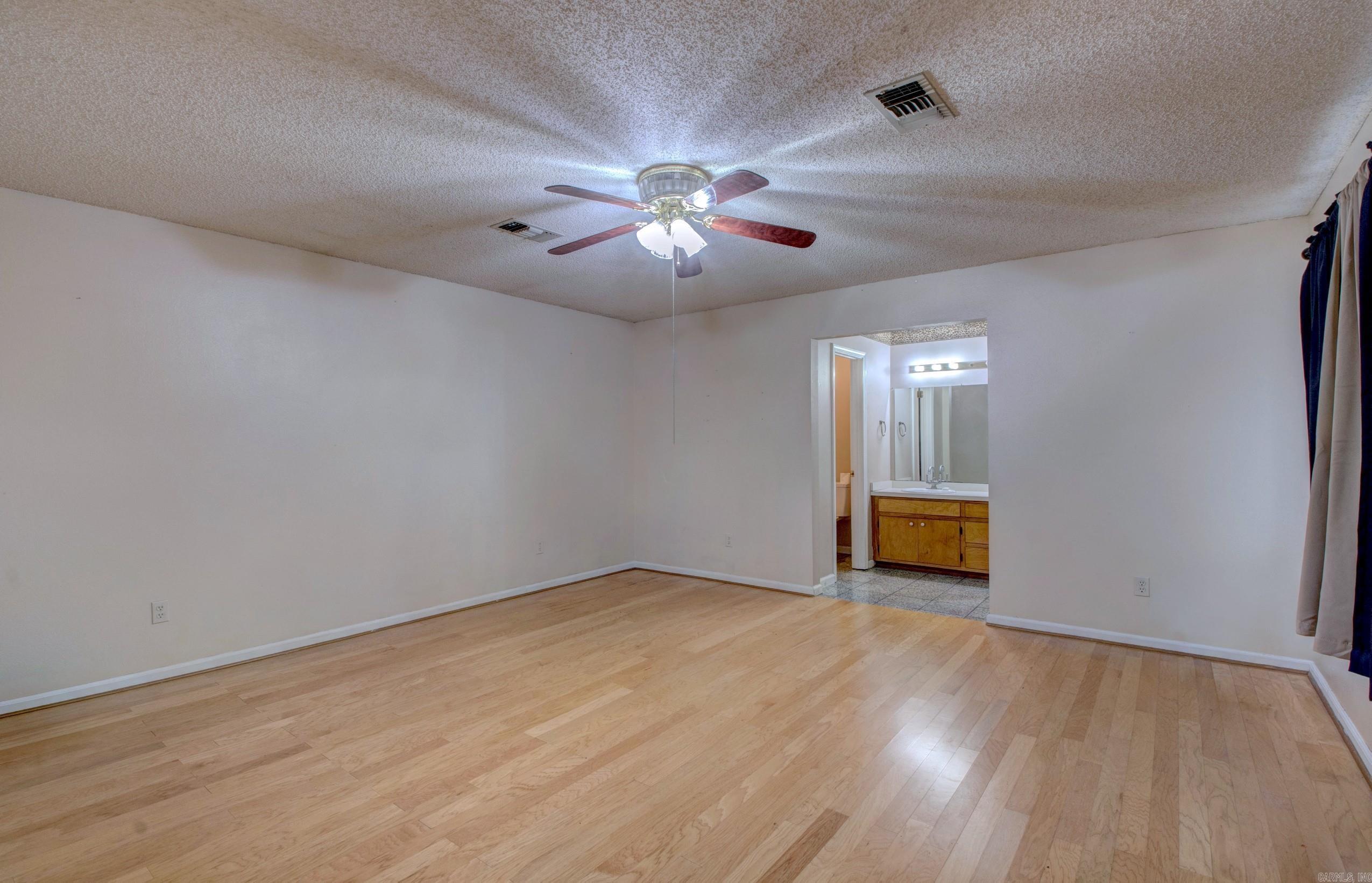 6009 S Cedar Street Property Photo 38