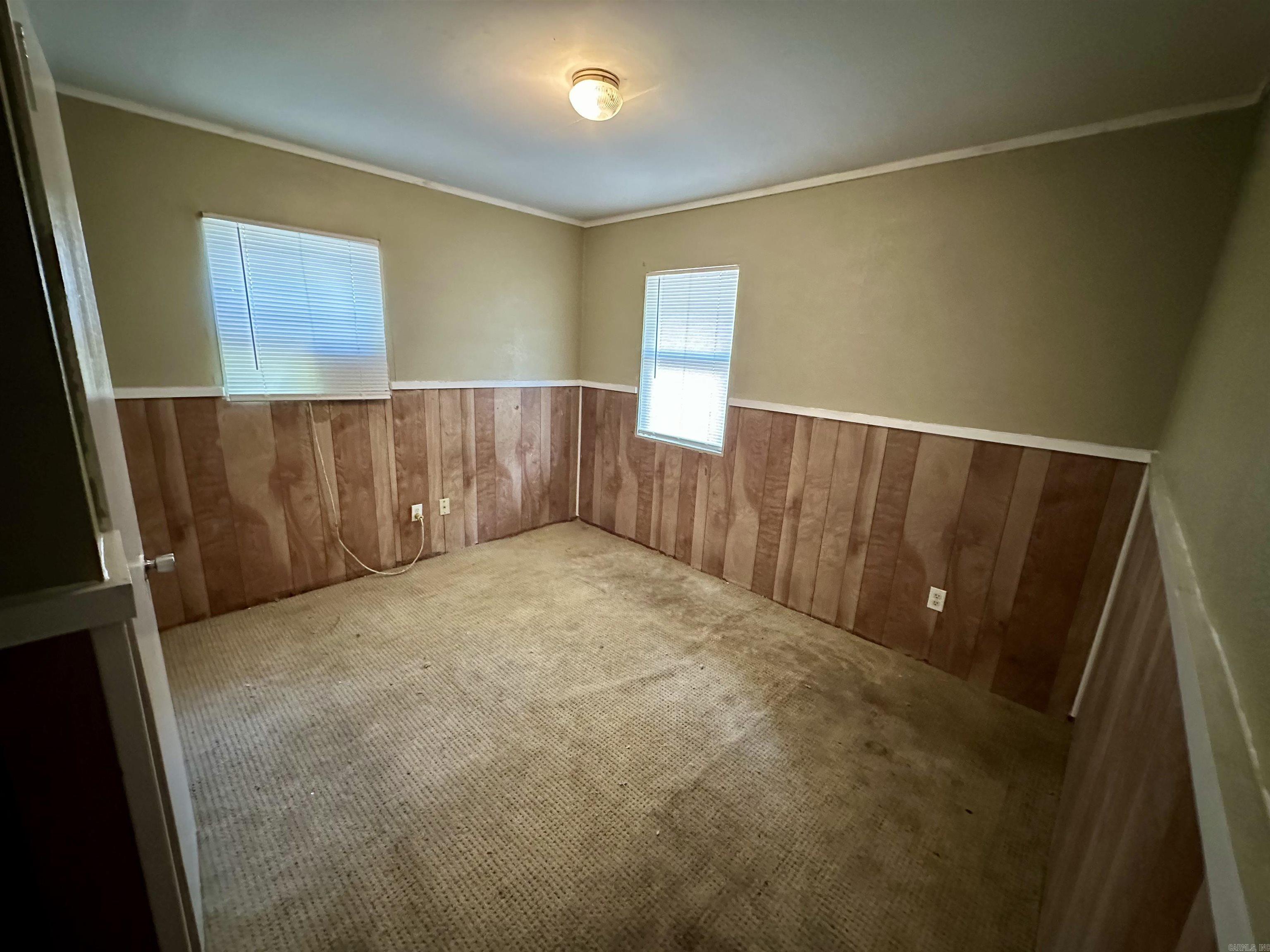 8208 Robinson Road Property Photo 6