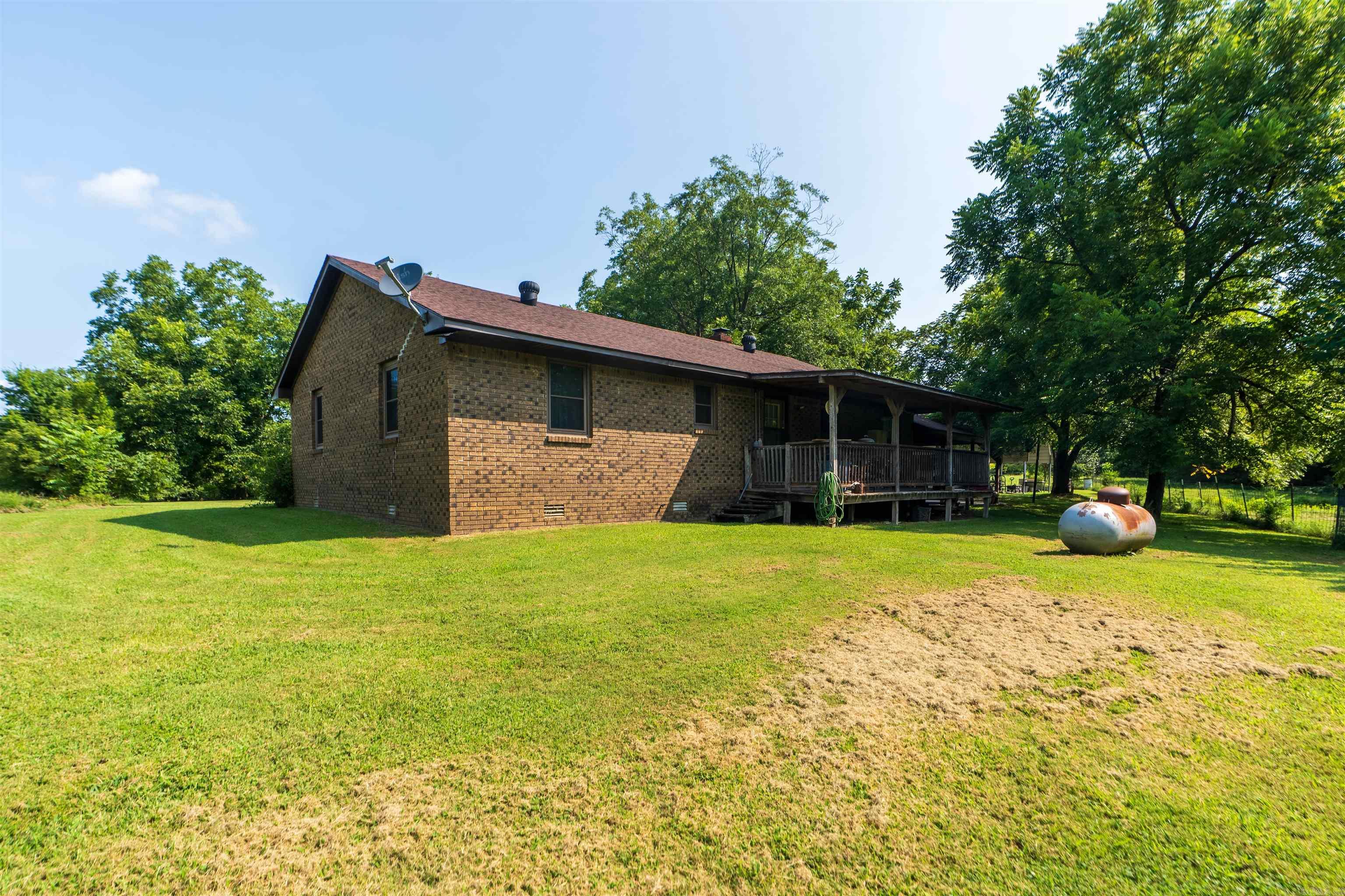 2642 Old Union Road Property Photo 5