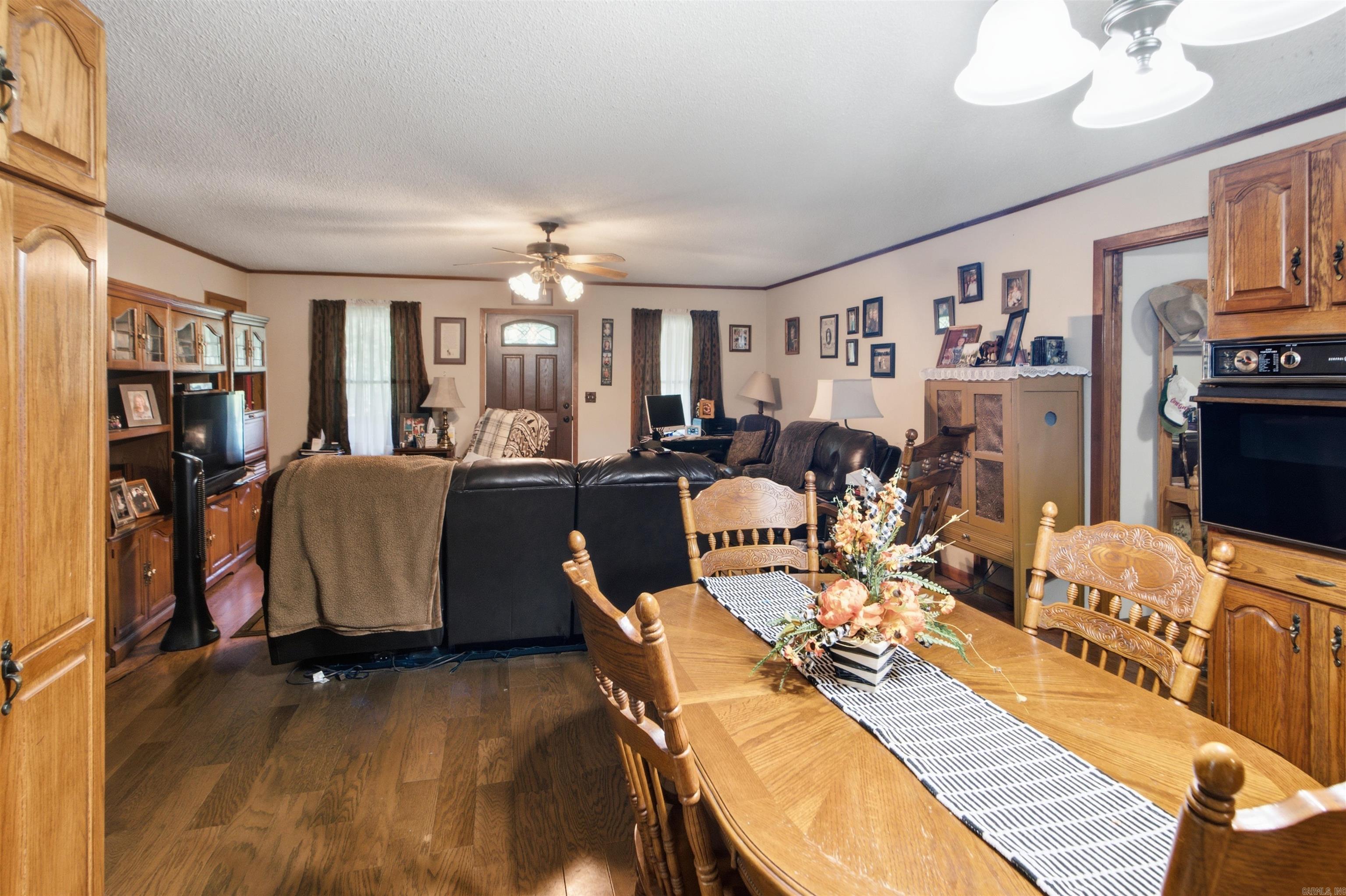 2642 Old Union Road Property Photo 9