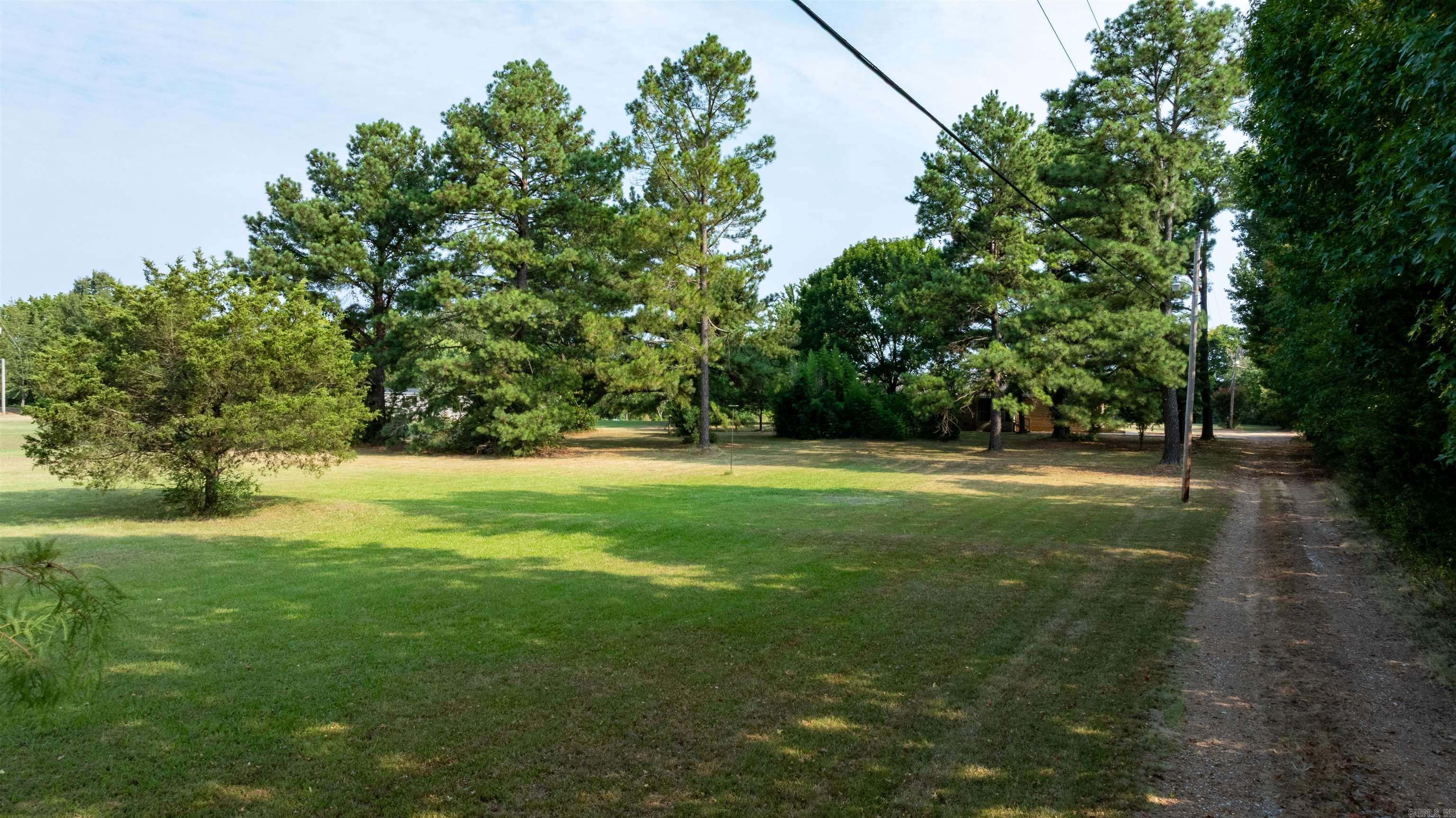 55 Hall Dr Property Photo 11