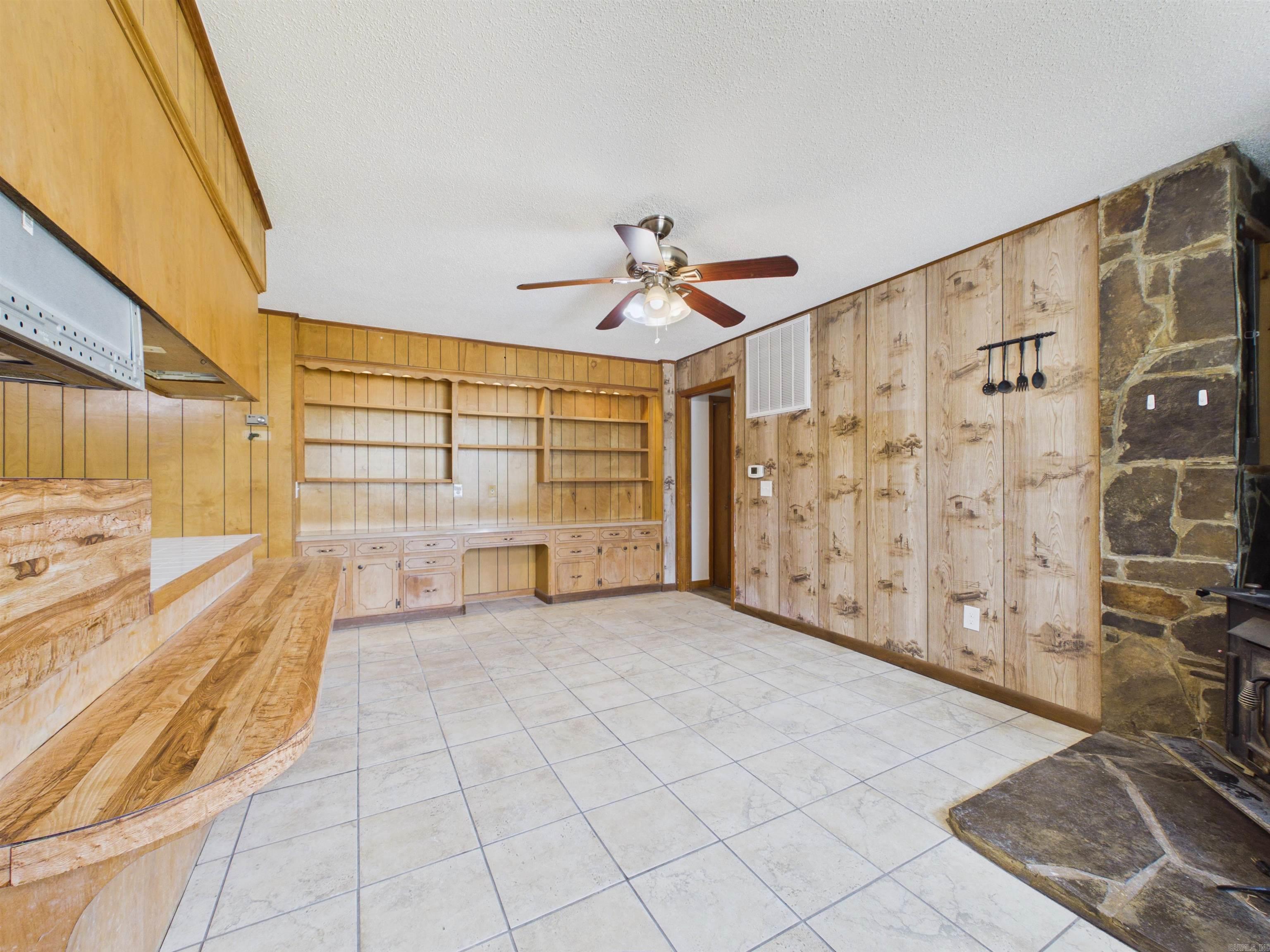55 Hall Dr Property Photo 29