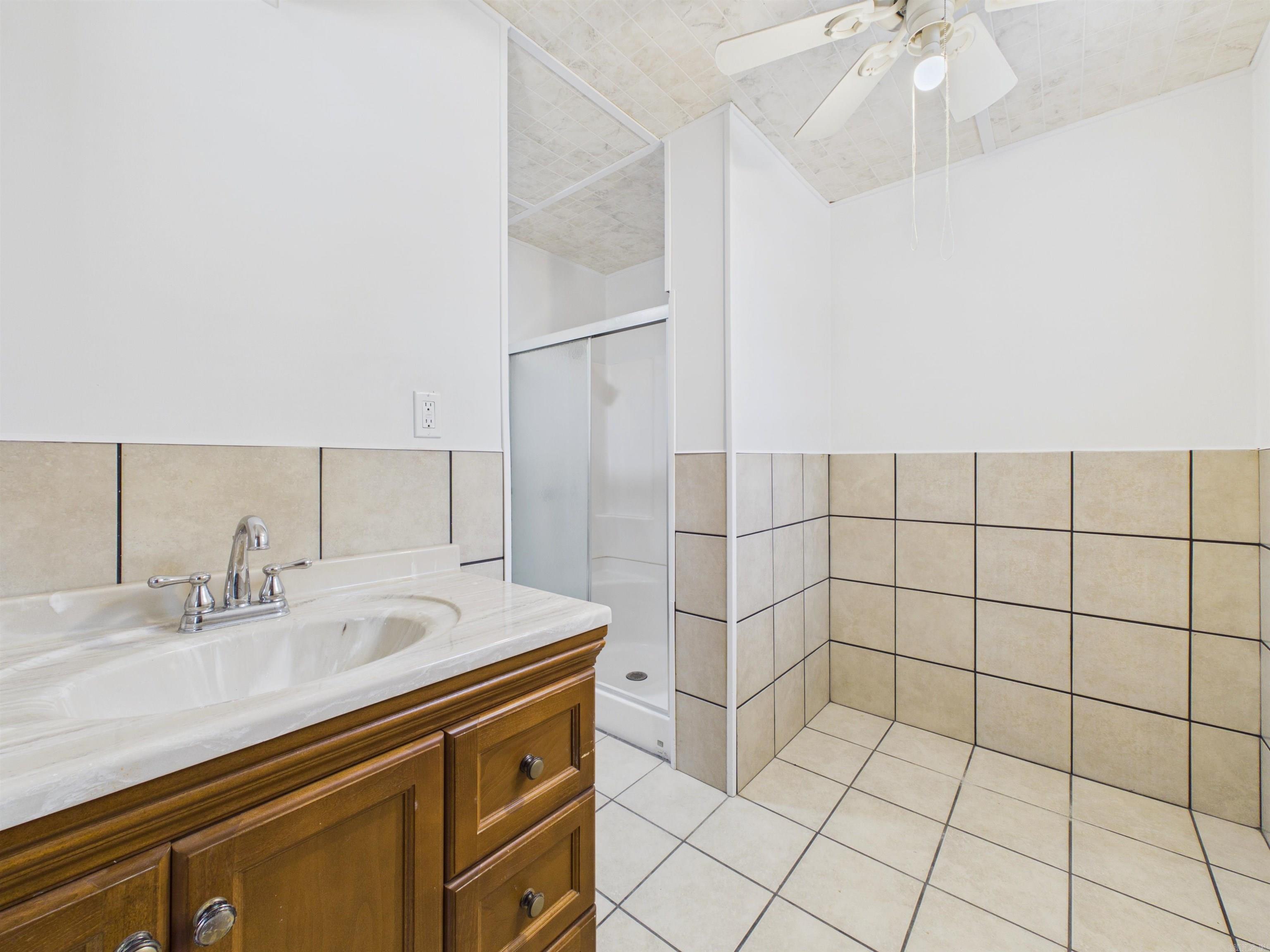 55 Hall Dr Property Photo 32