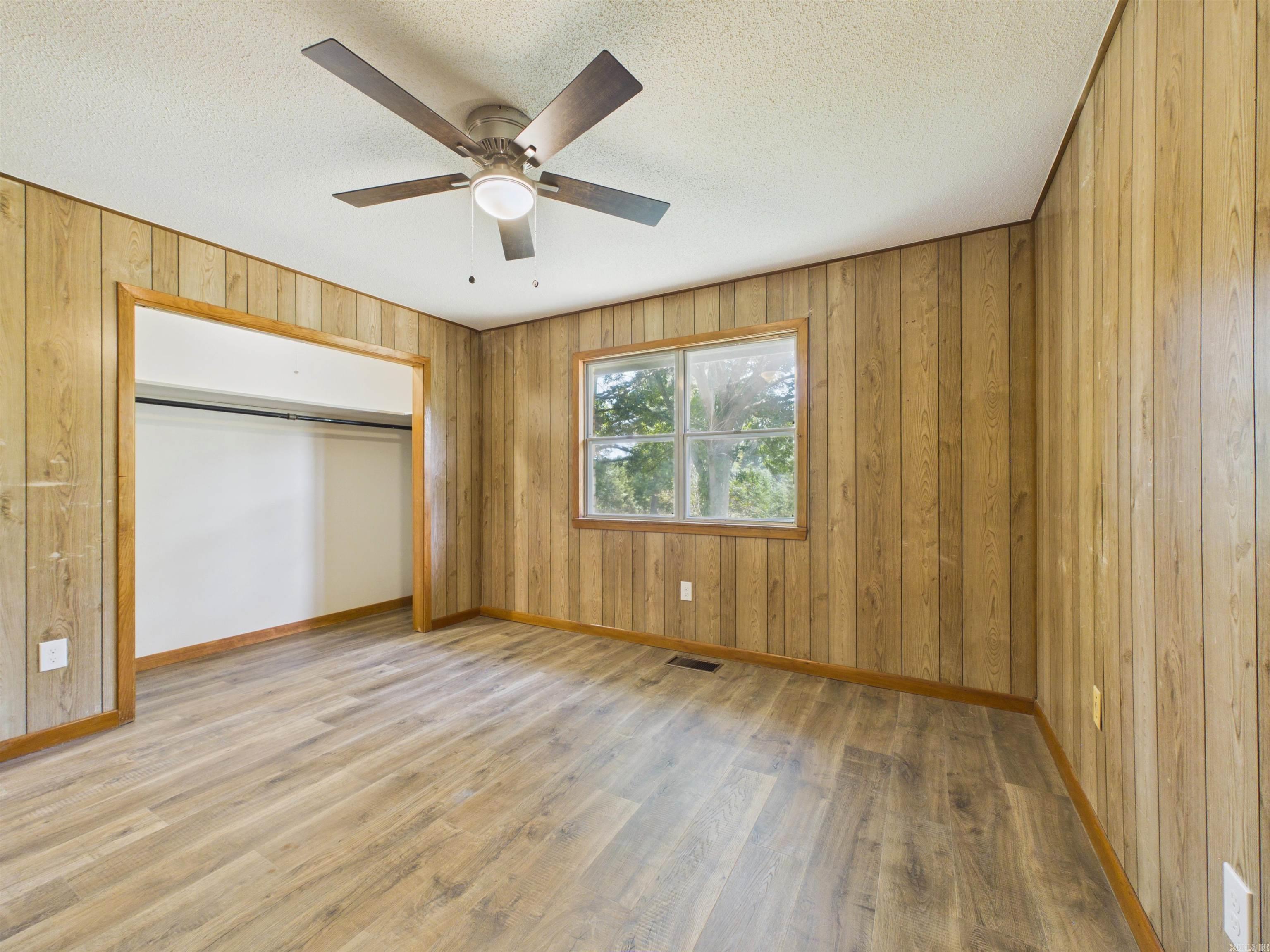 55 Hall Dr Property Photo 37