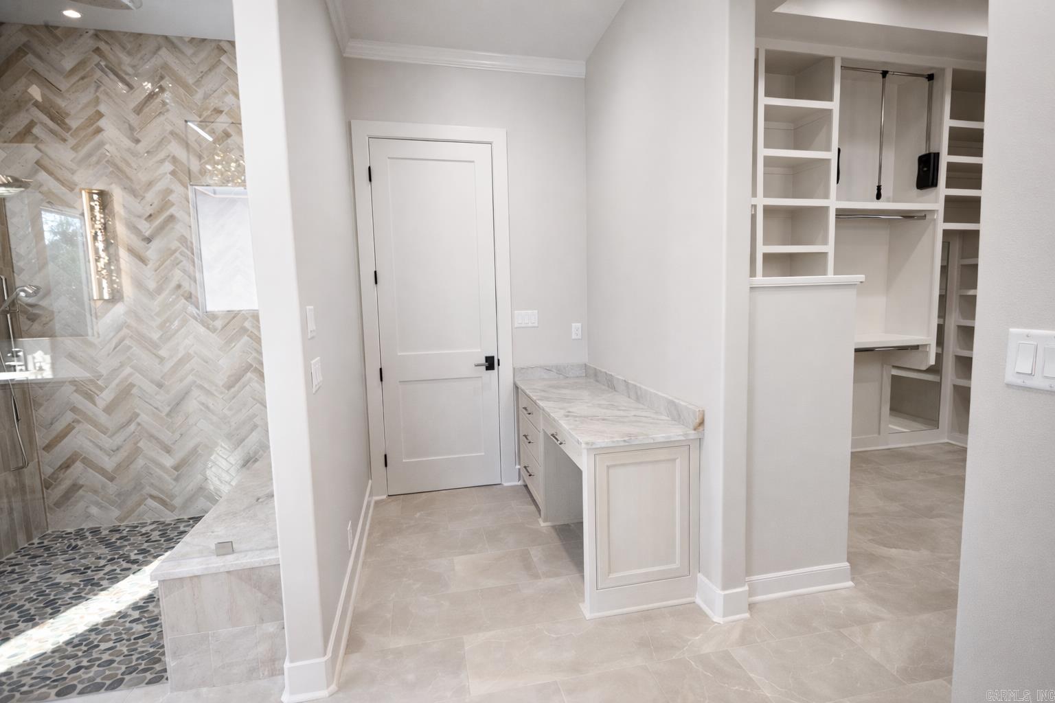 115 Bear Den Court Property Photo 13