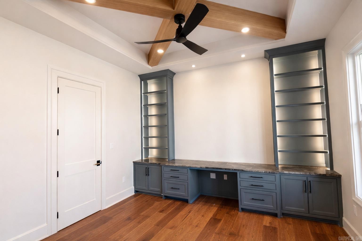 115 Bear Den Court Property Photo 14
