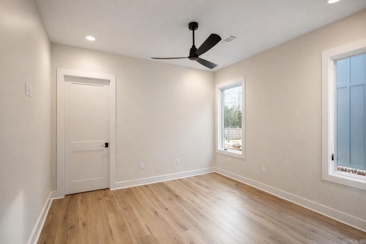 115 Bear Den Court Property Photo 18