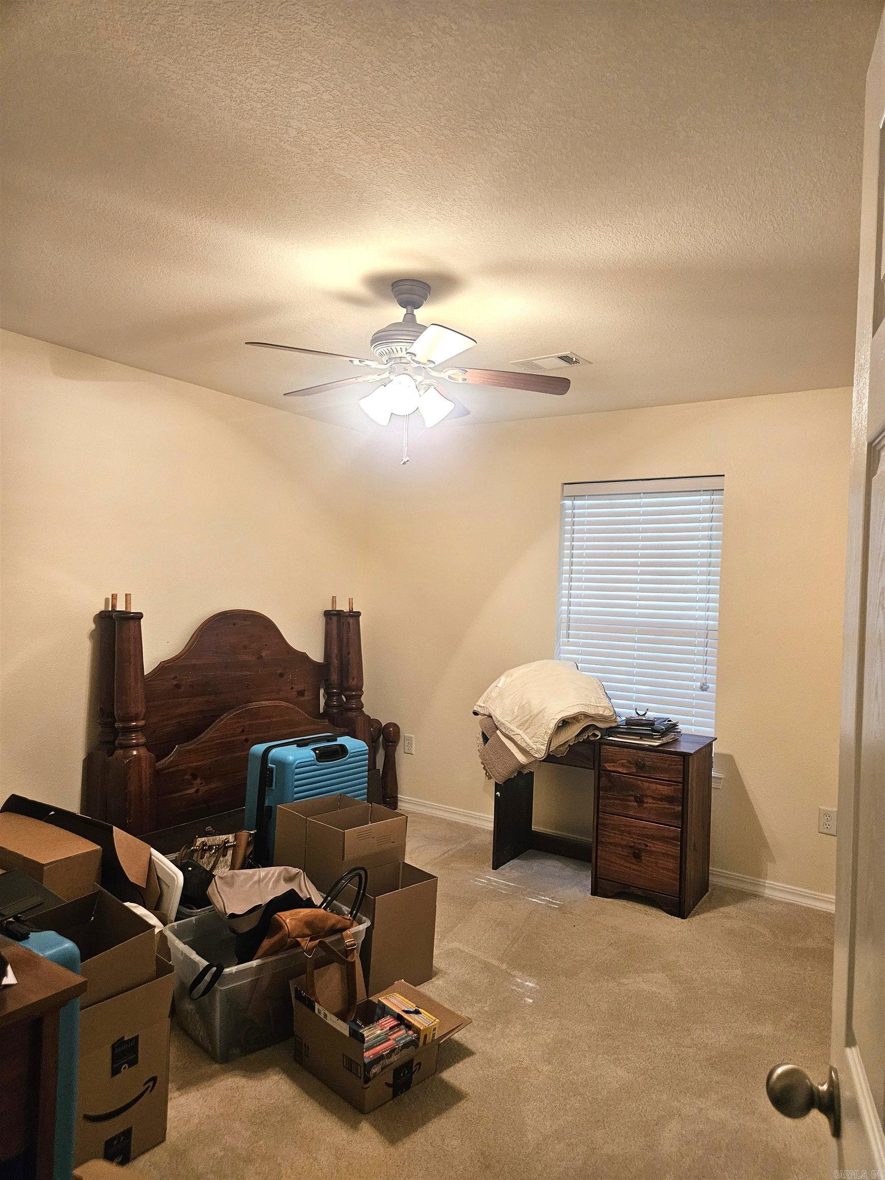 710 W Howard Street Property Photo 20