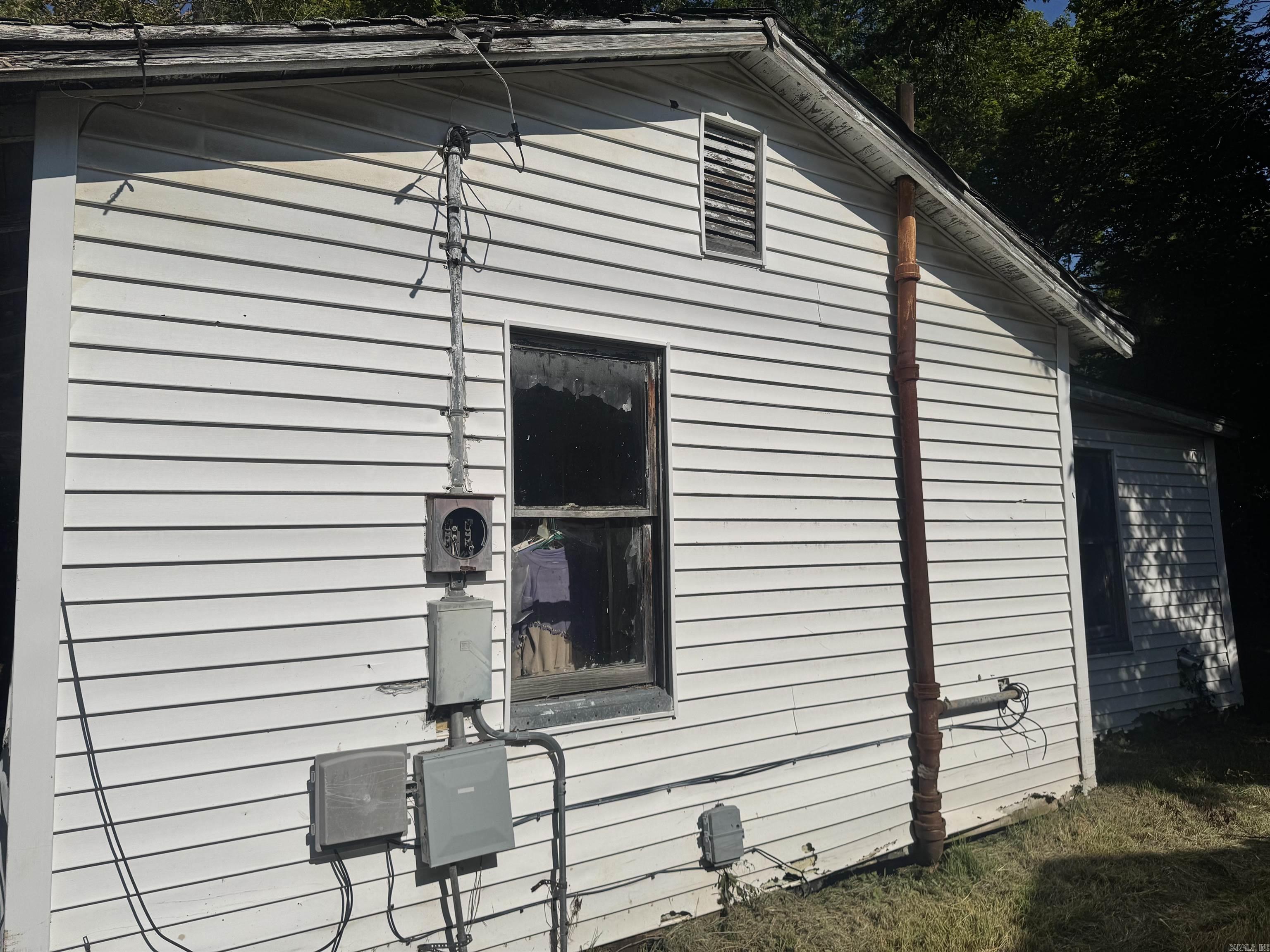 408 Petros Ave Property Photo 7