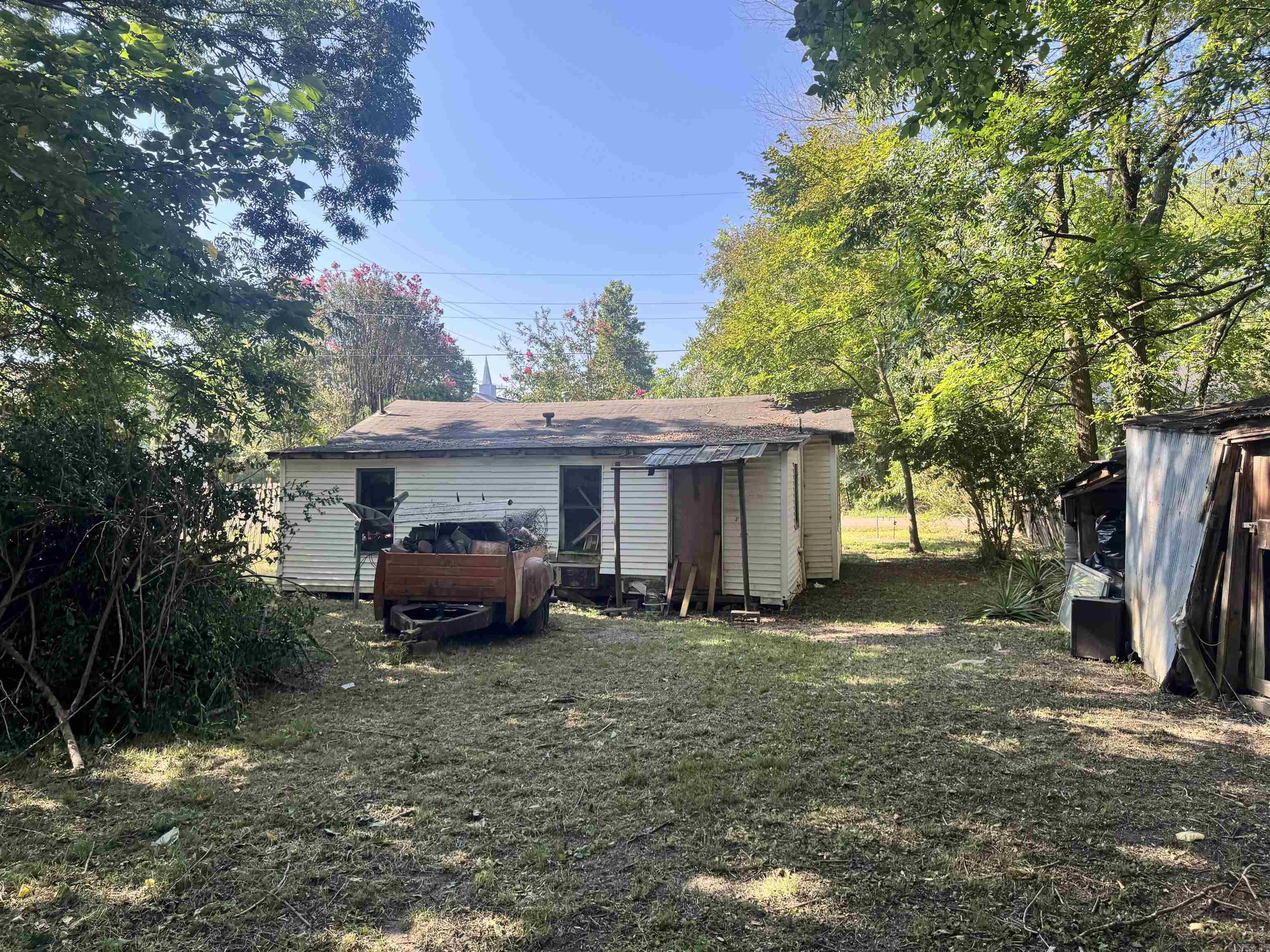408 Petros Ave Property Photo 11