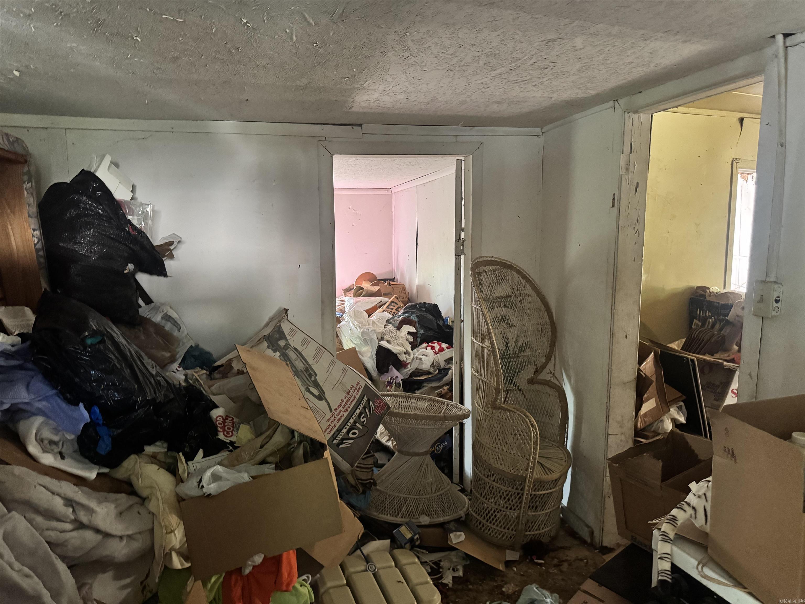 408 Petros Ave Property Photo 18