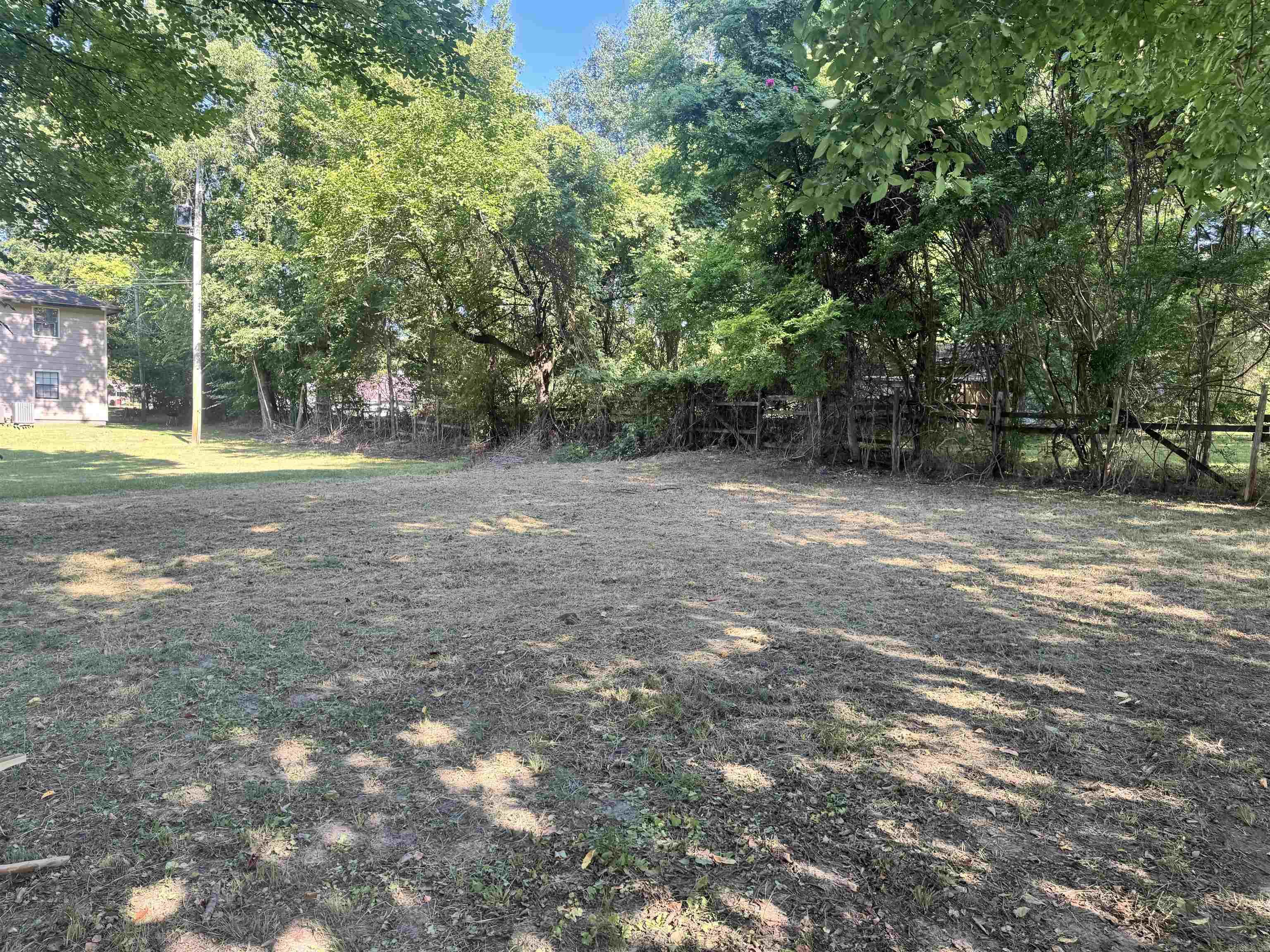 408 Petros Ave Property Photo 25