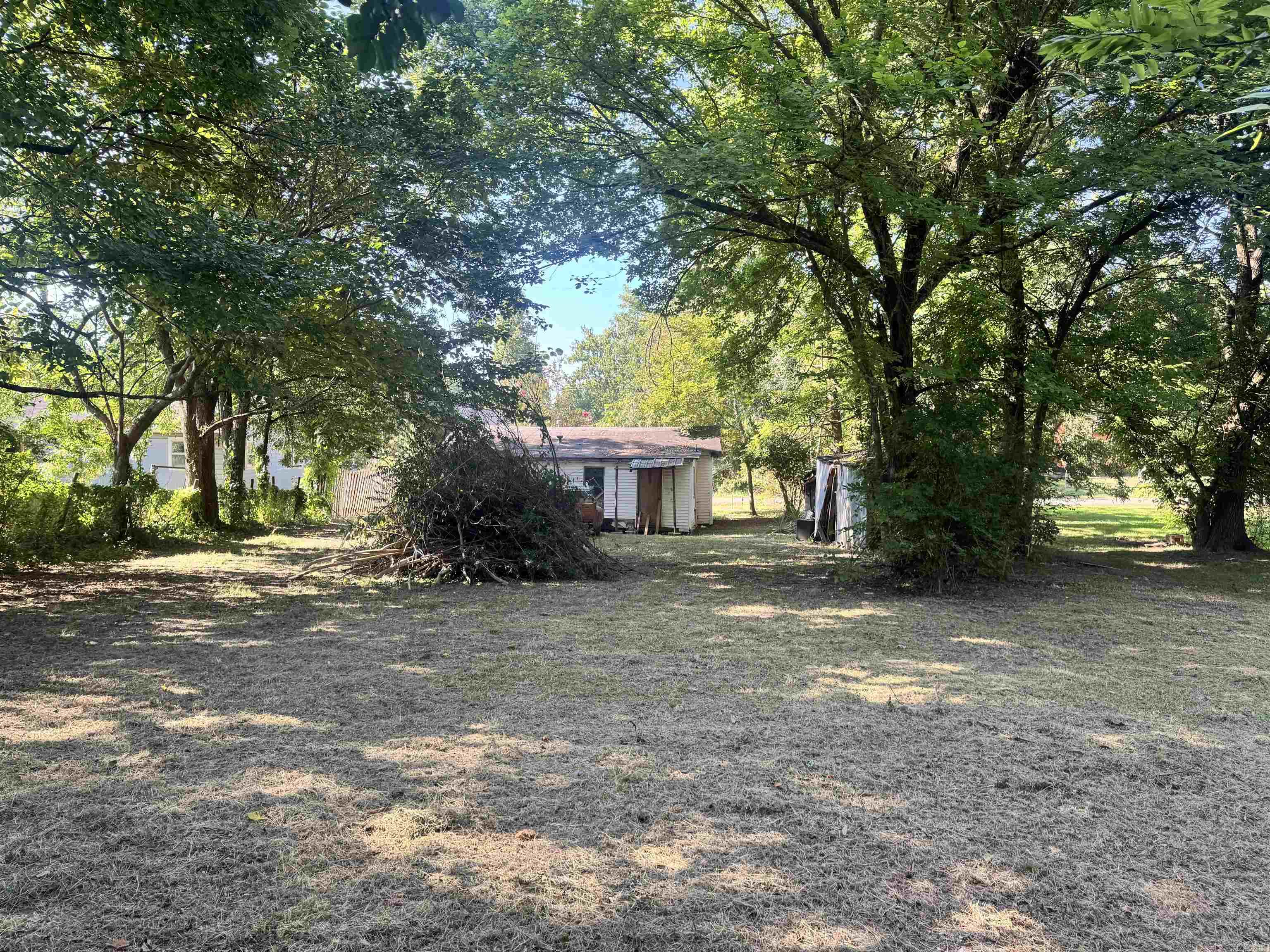 408 Petros Ave Property Photo 26