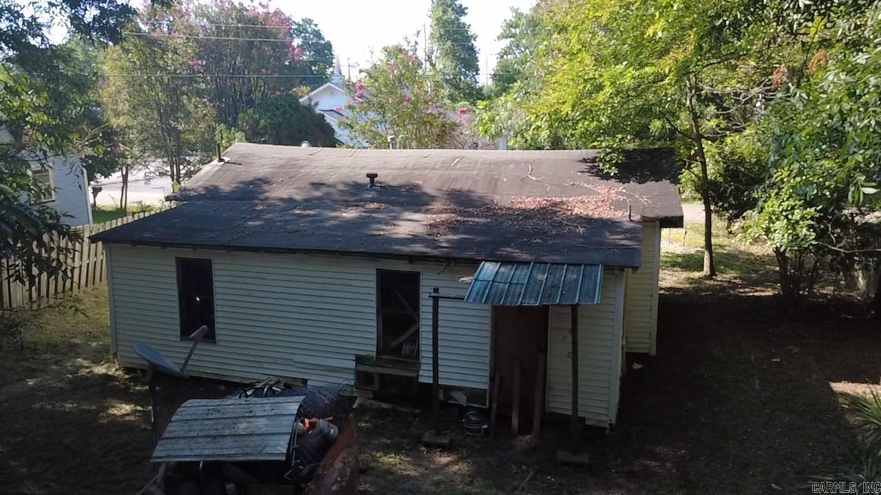 408 Petros Ave Property Photo 30