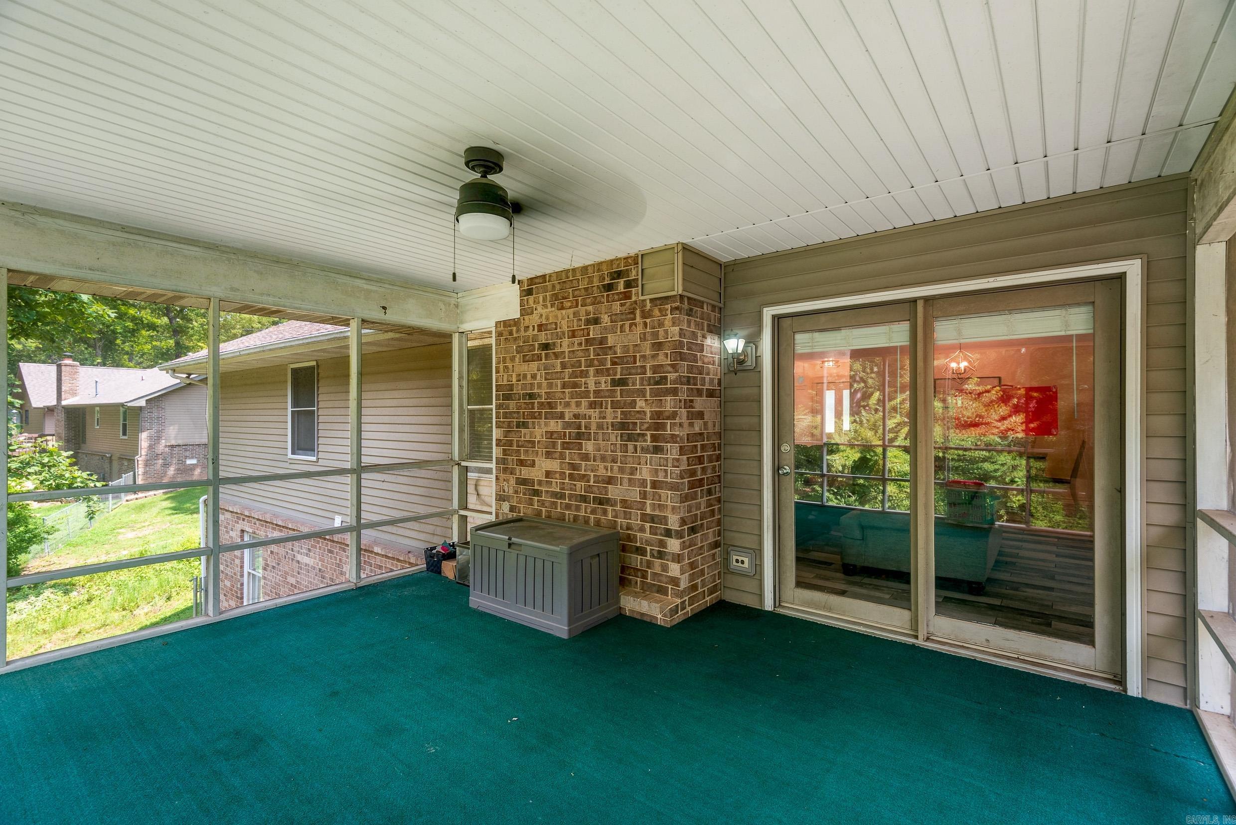 10 Stonehedge Drive Property Photo 9