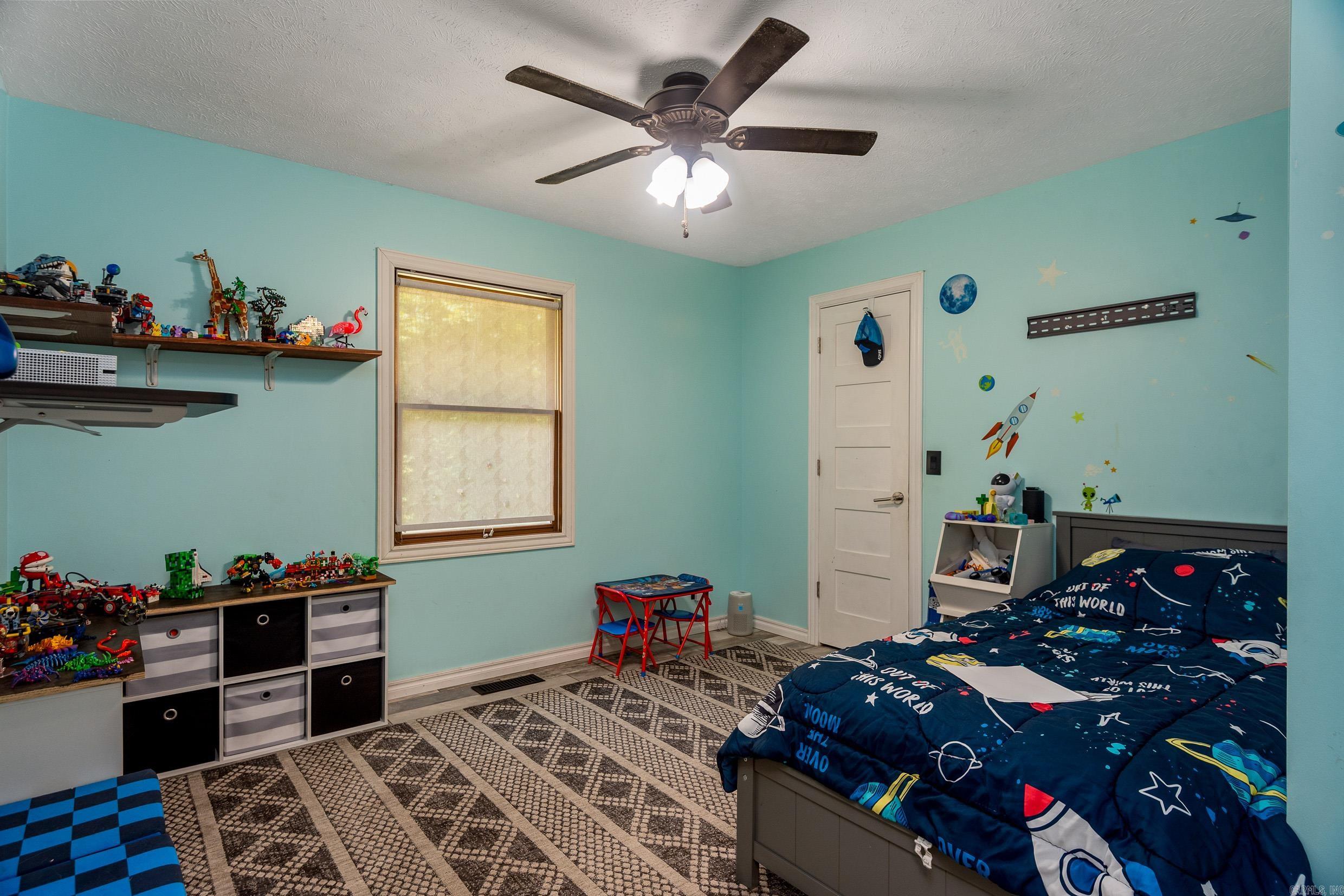 10 Stonehedge Drive Property Photo 14