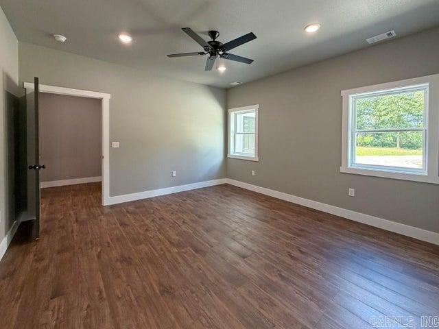 901 Sage Meadows Lane Property Photo 10