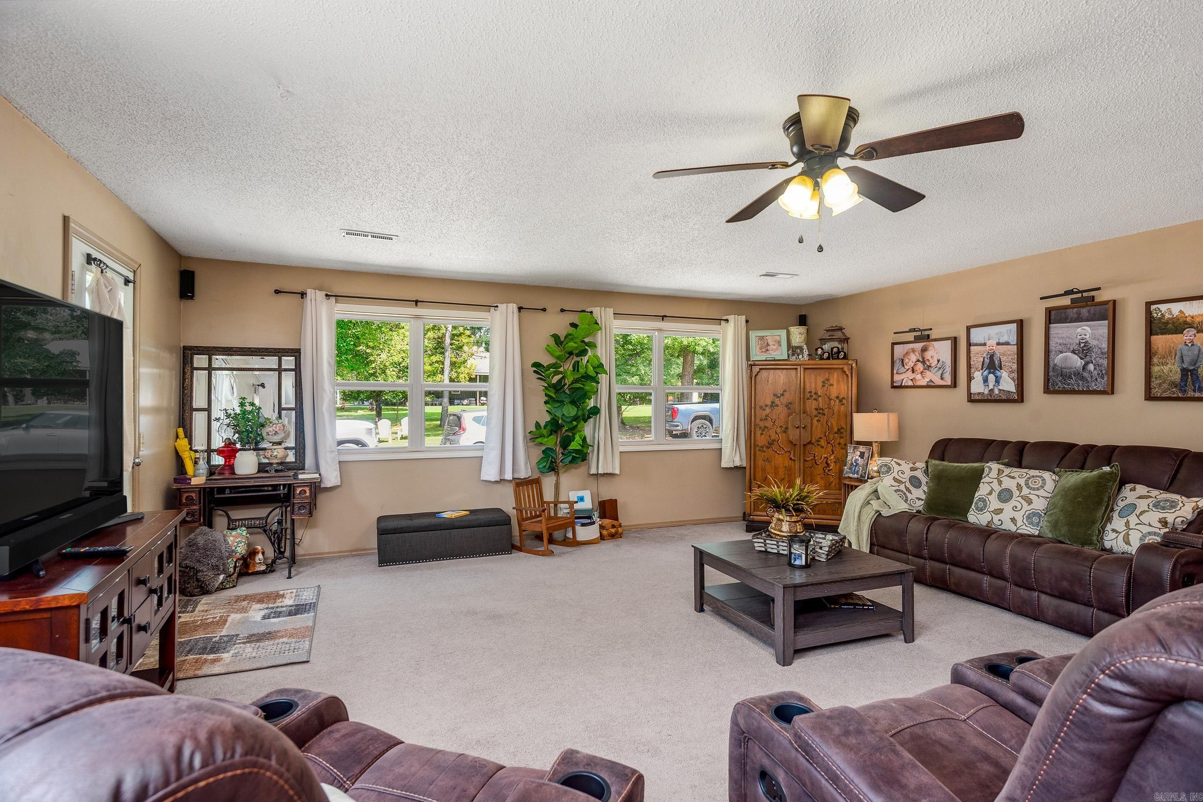 151 Mossy Rock Place Property Photo 6