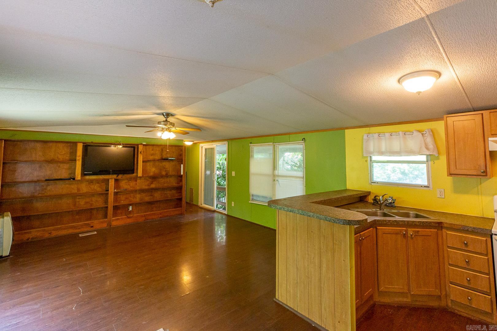 5770 Hwy 71 S Property Photo 4