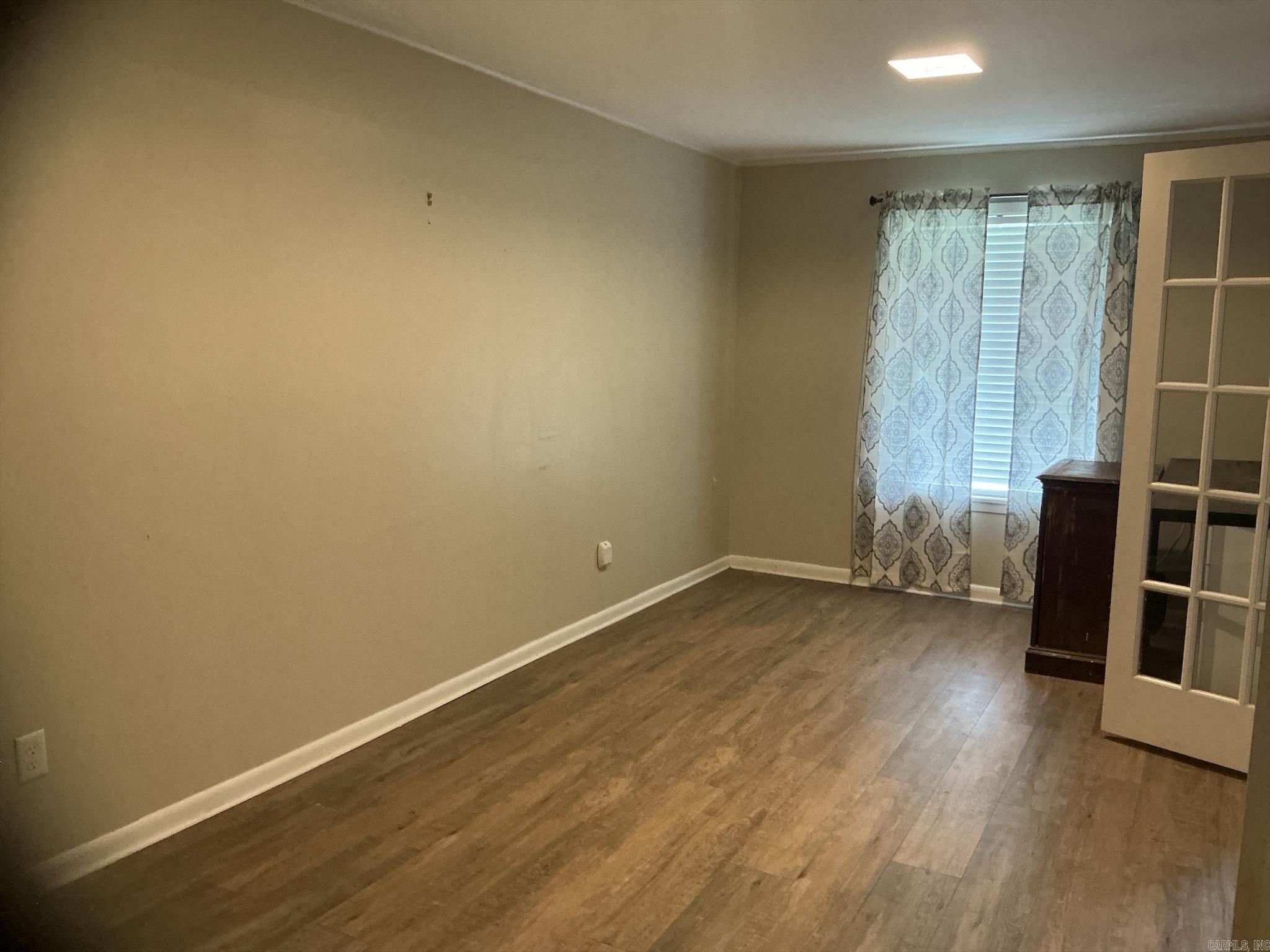 1005 Walnut Property Photo 10