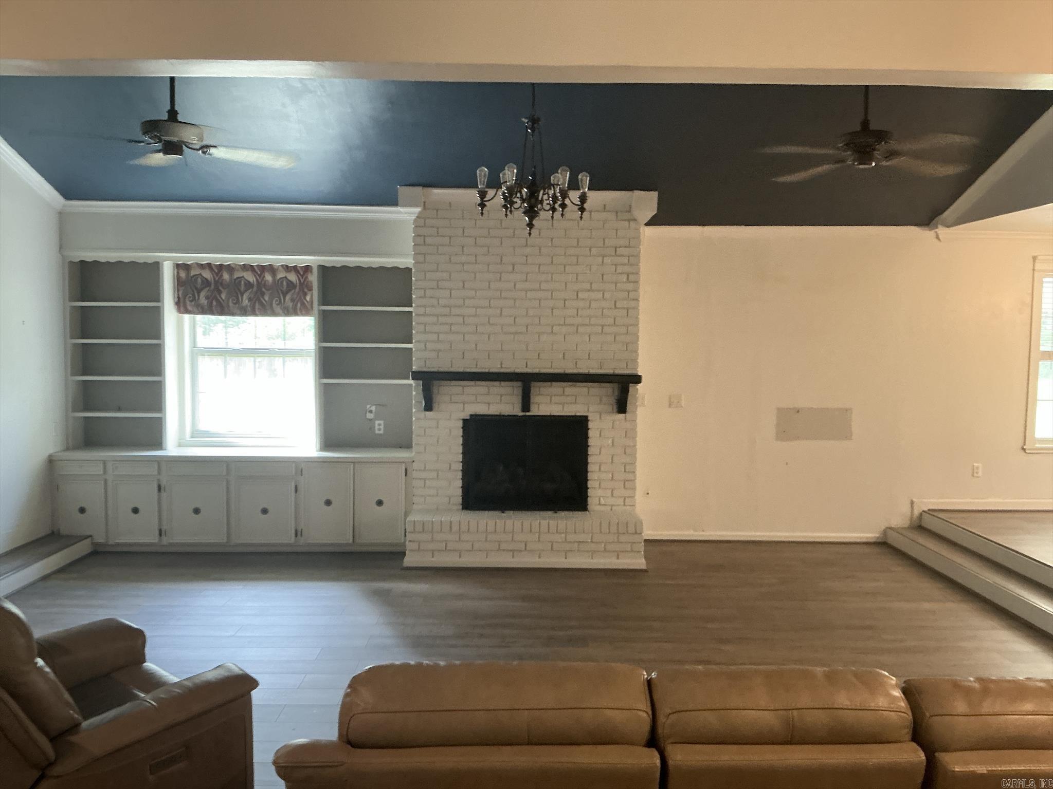 1005 Walnut Property Photo 11