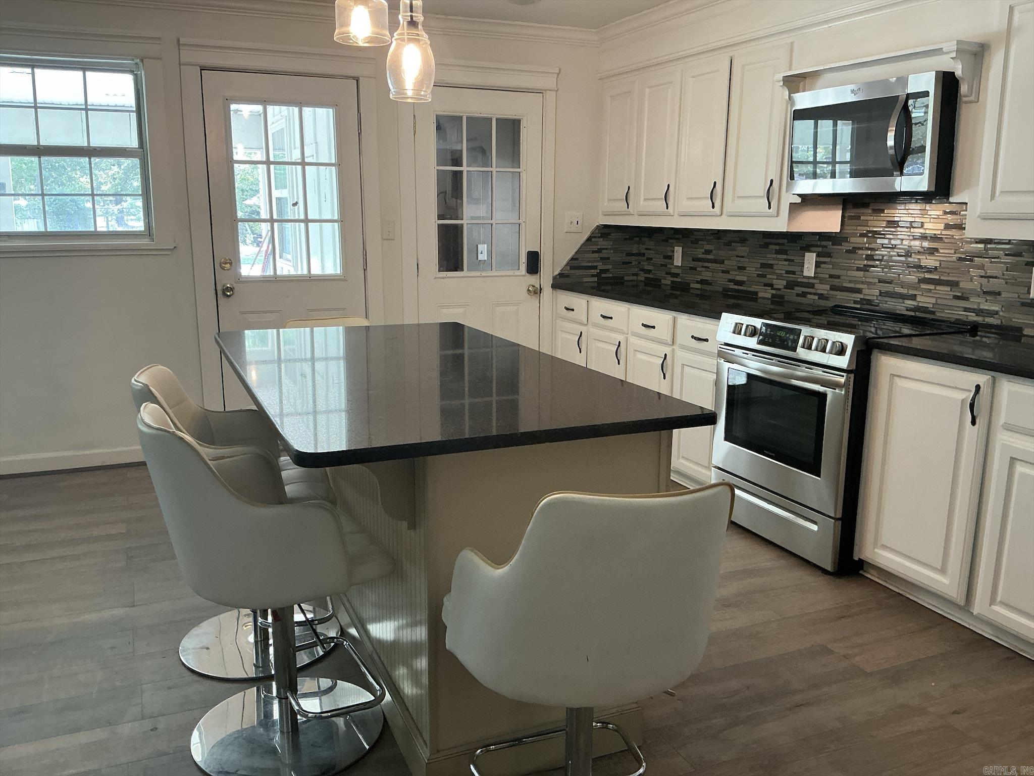 1005 Walnut Property Photo 17