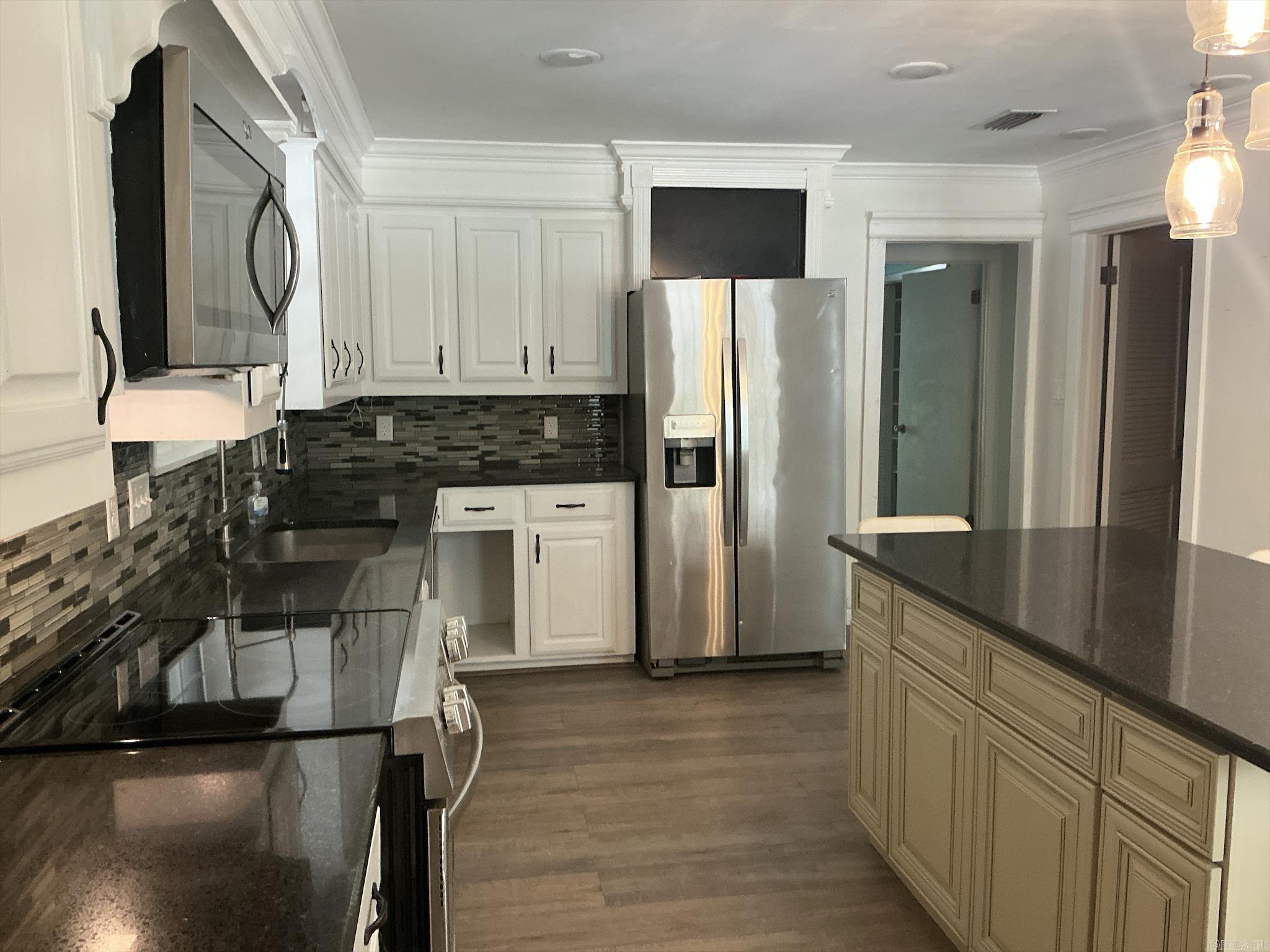 1005 Walnut Property Photo 19