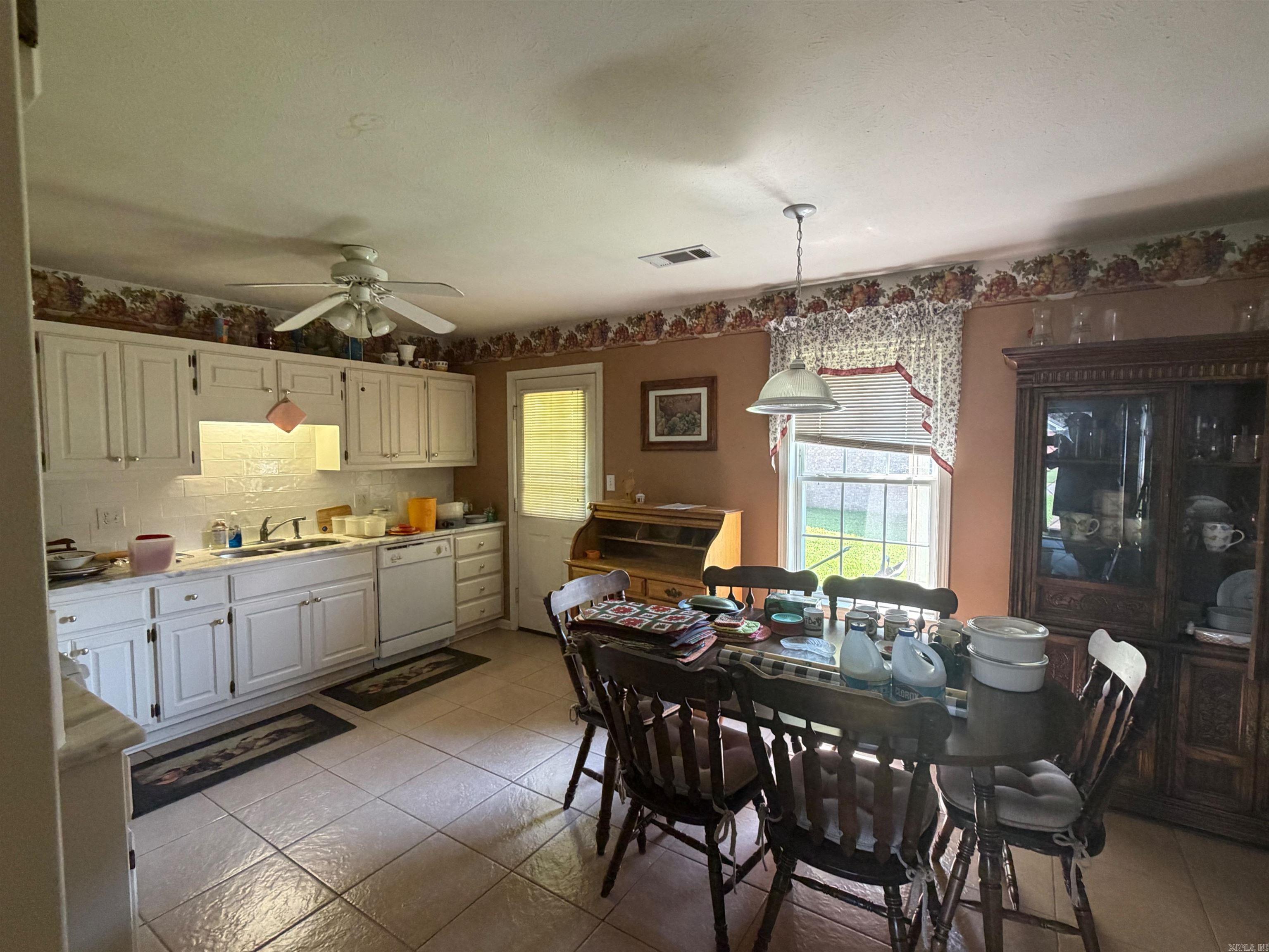406 Village Drive Property Photo 12