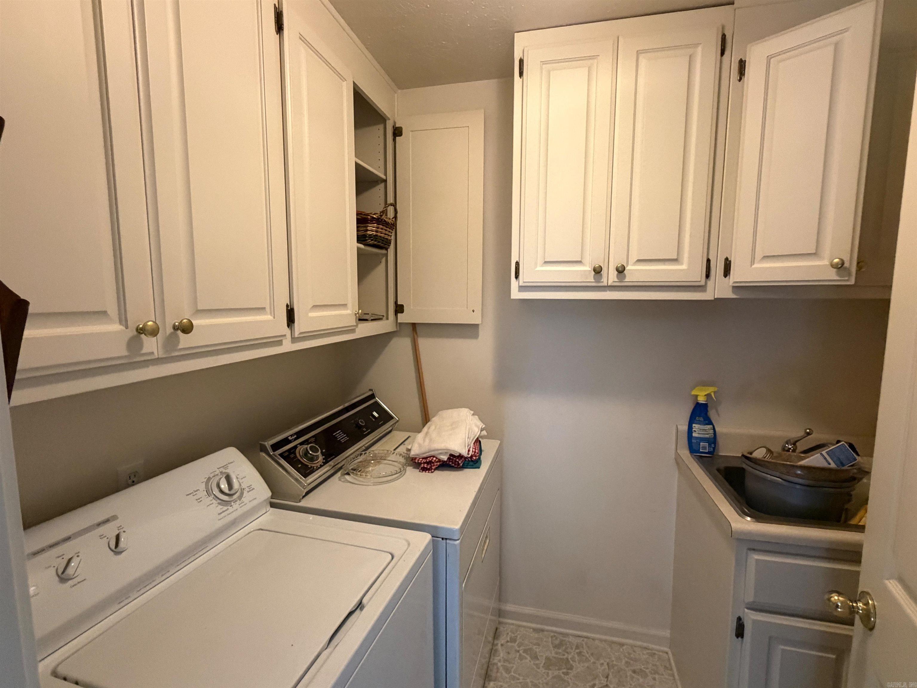 406 Village Drive Property Photo 14