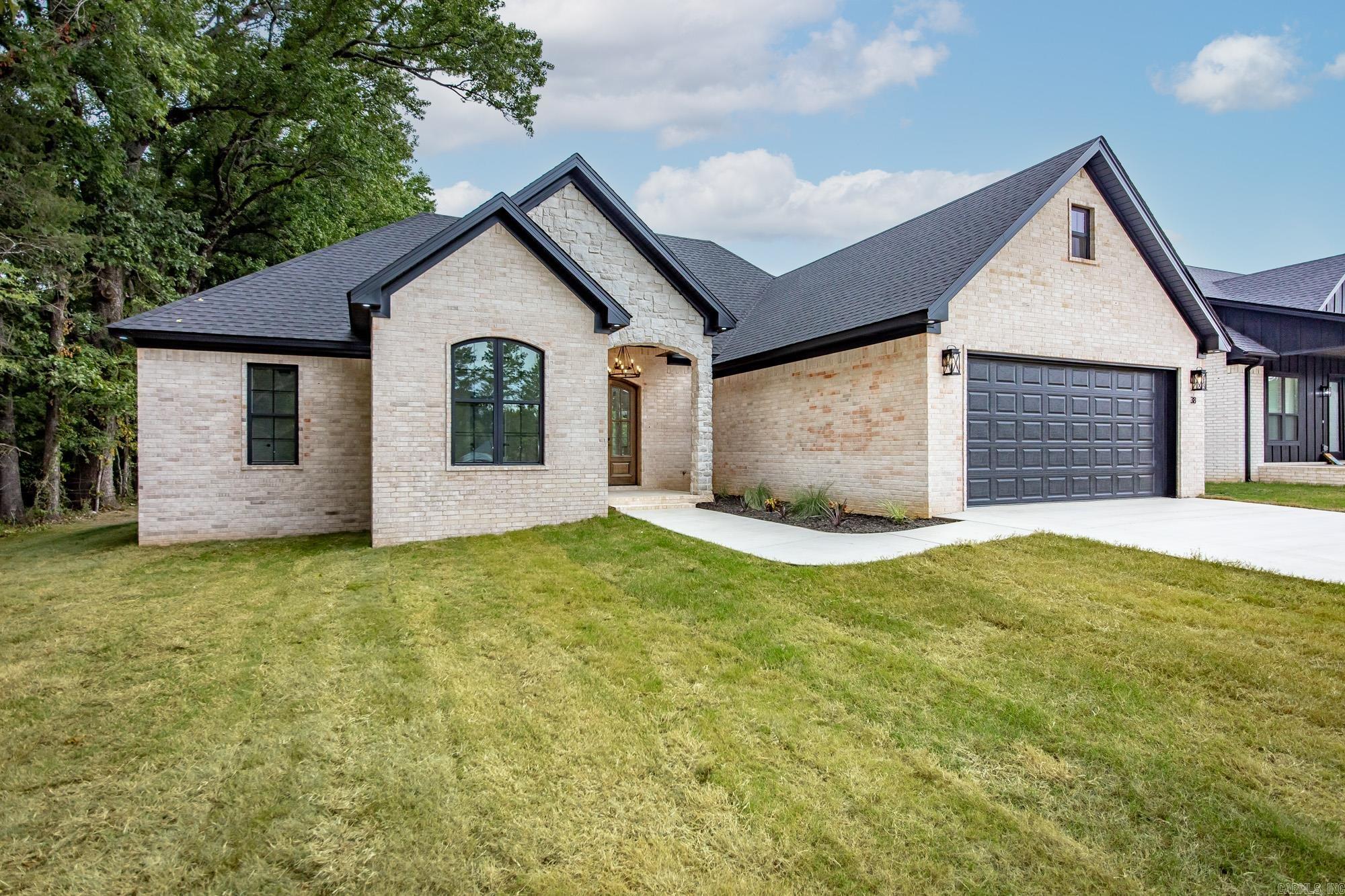 38 Libra Lane Property Photo 2