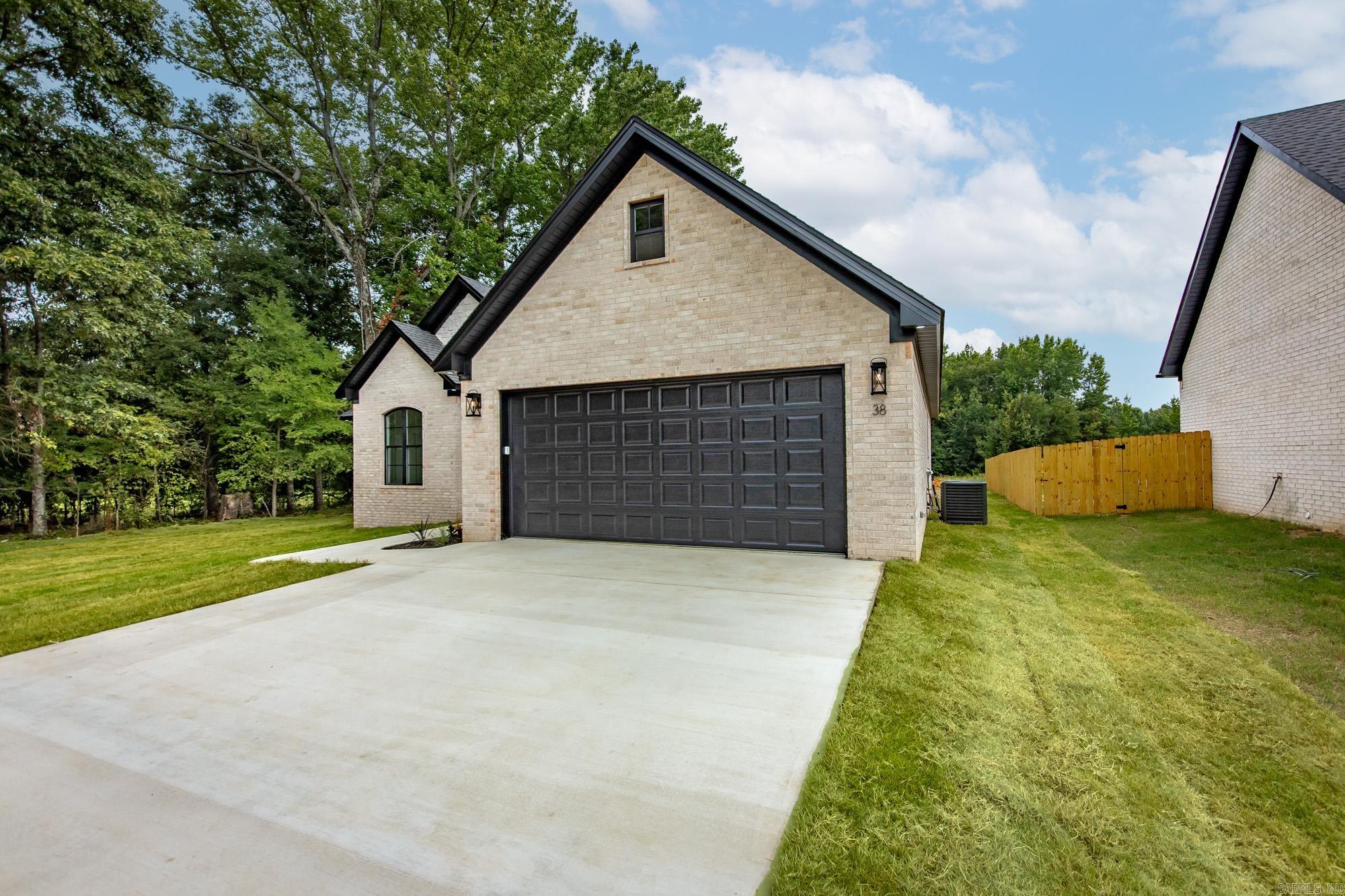 38 Libra Lane Property Photo 41