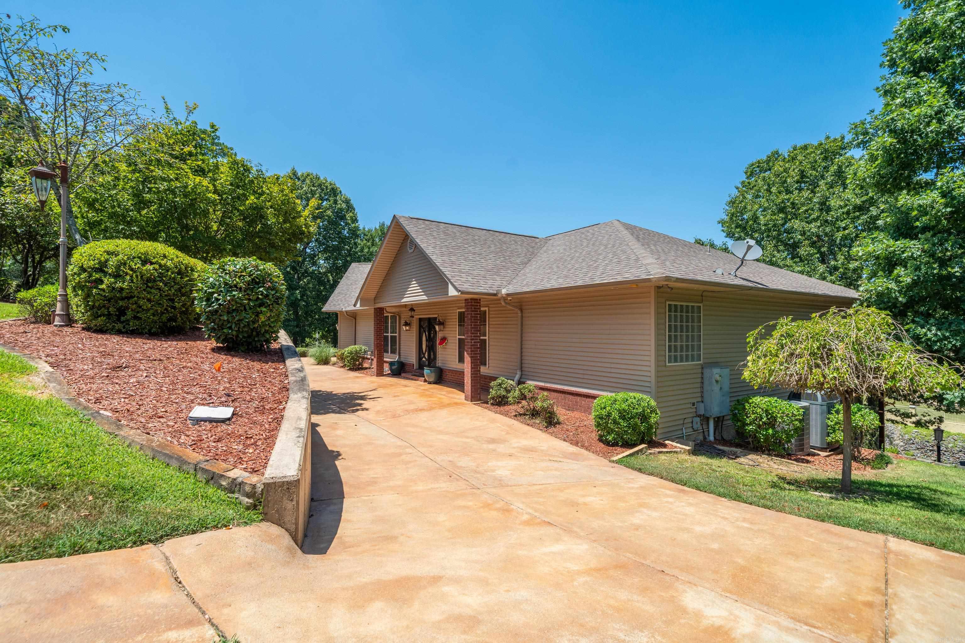 165 Paddock Point Property Photo 50
