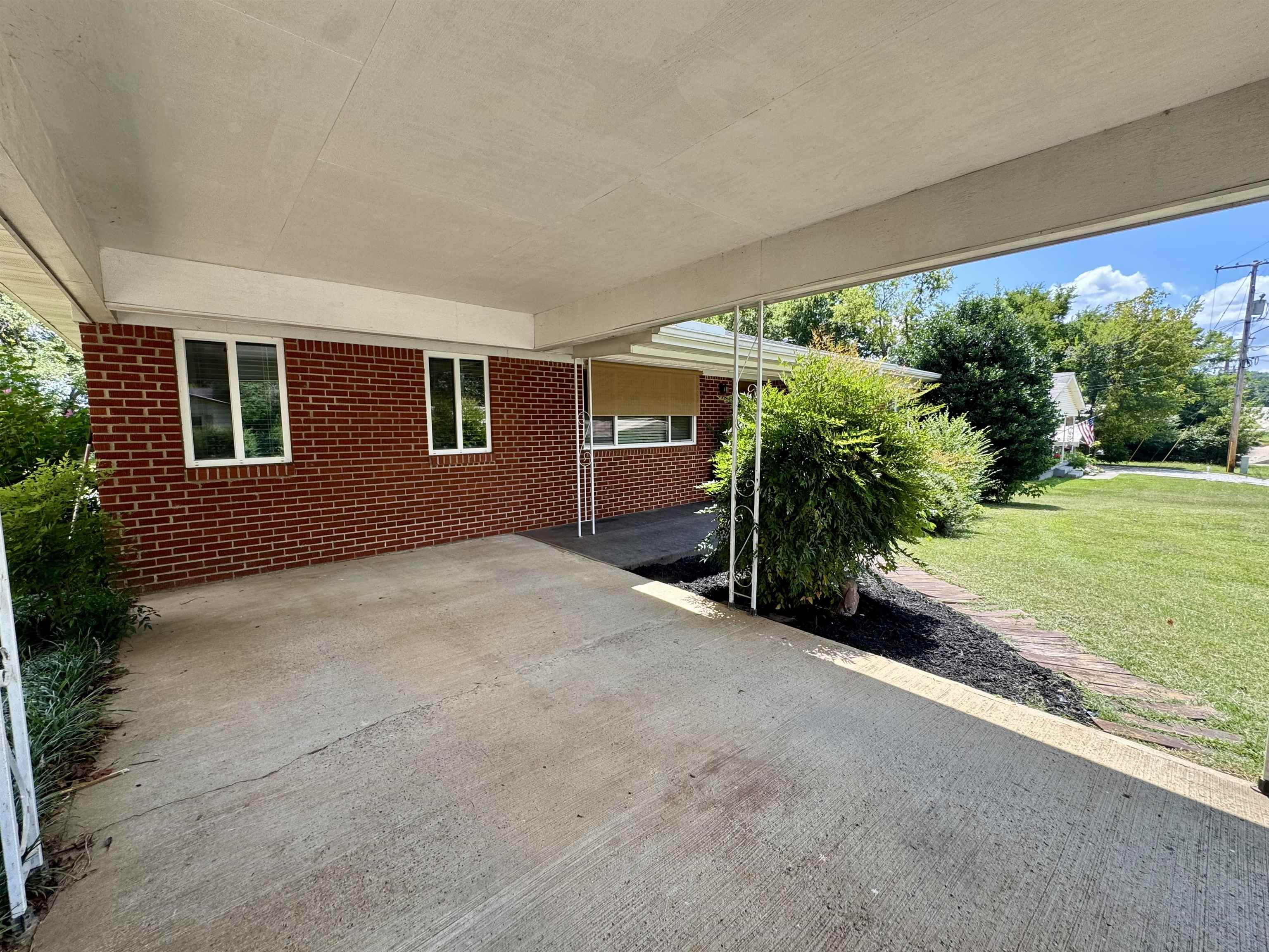 37 College Drive Property Photo 22