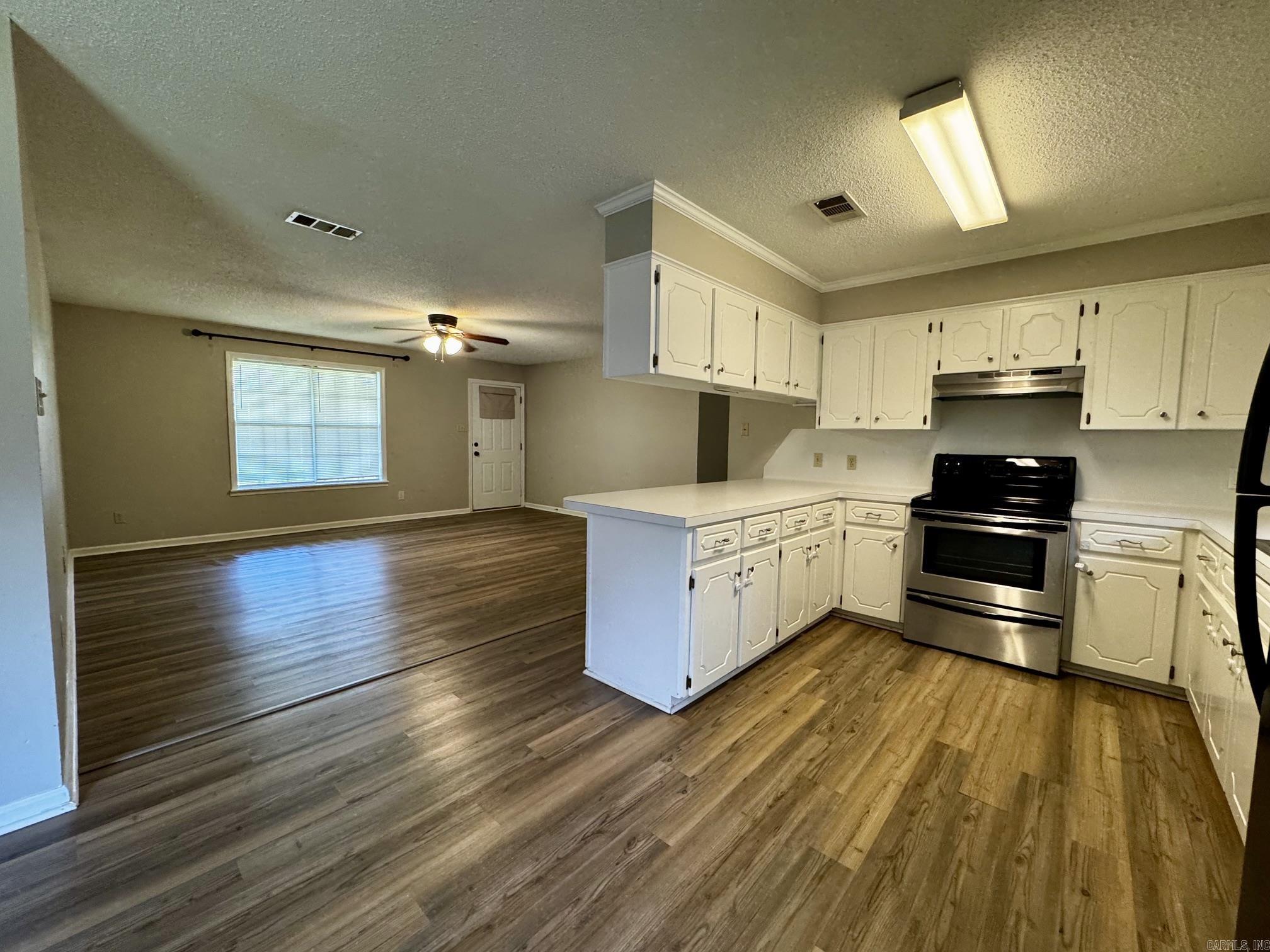 26 Alexis Drive Property Photo 4