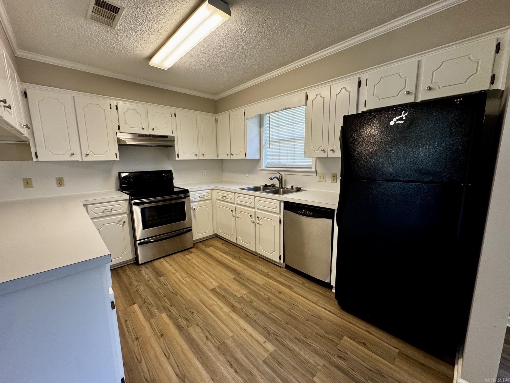 26 Alexis Drive Property Photo 7