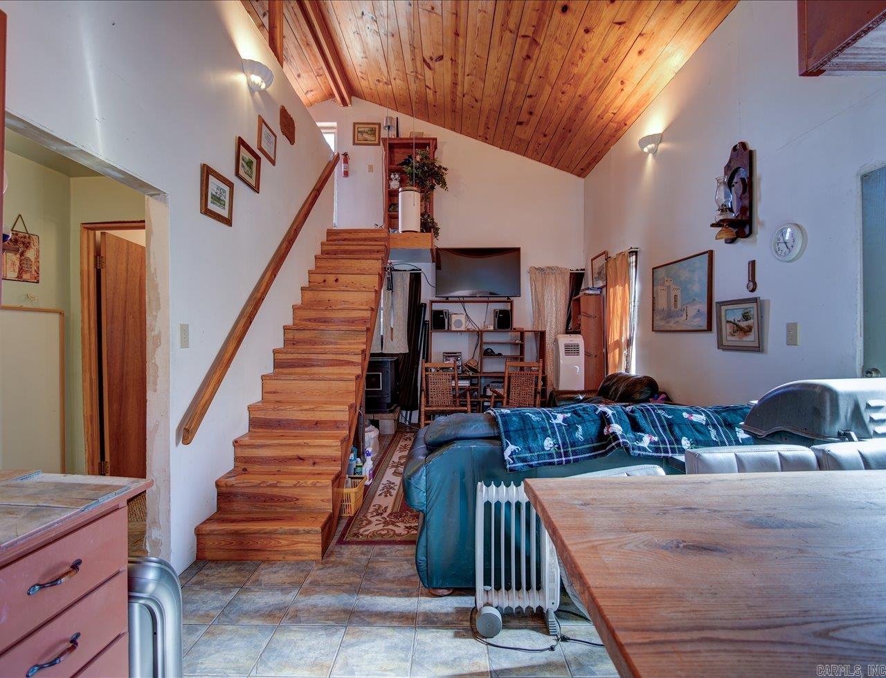 249 & 250 River Drive Property Photo 4