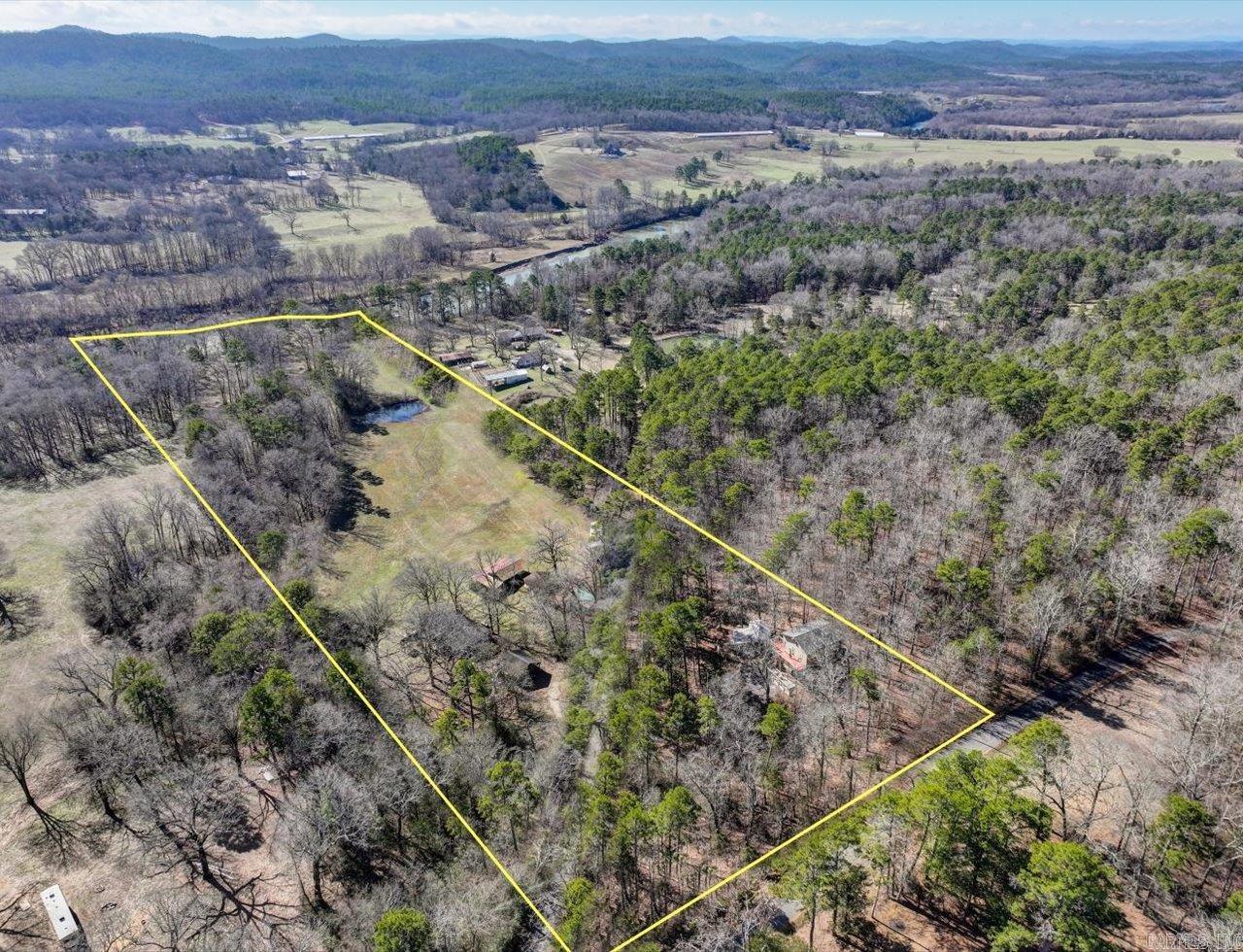 249 & 250 River Drive Property Photo 8