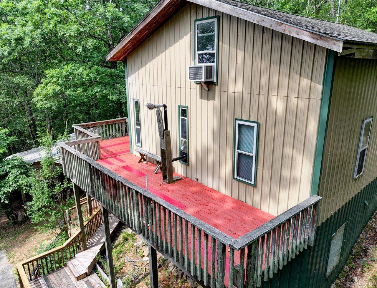 249 & 250 River Drive Property Photo 12