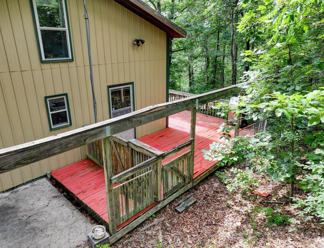 249 & 250 River Drive Property Photo 14
